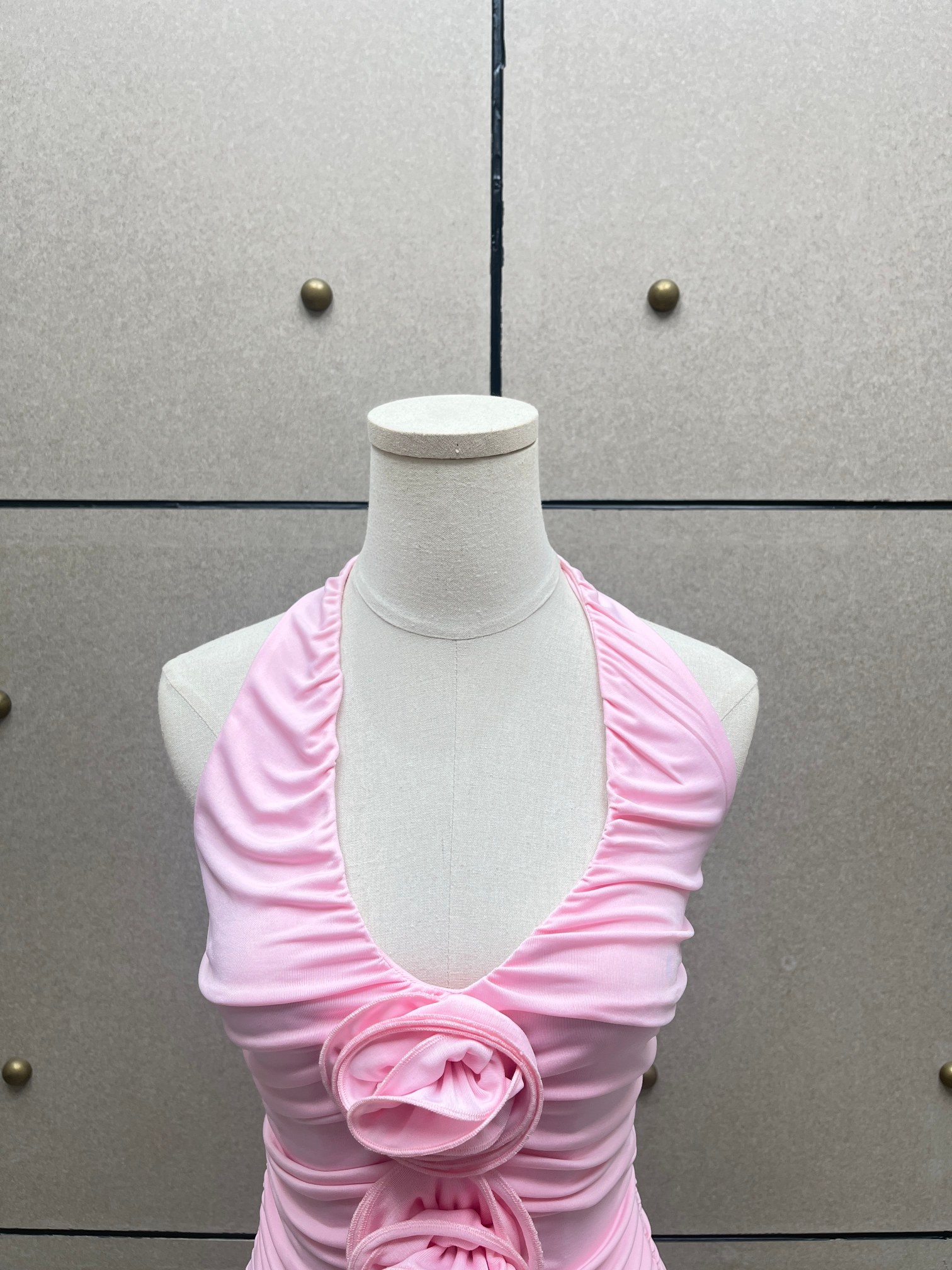 ❤️手工钉花收褶挂脖上衣！SML