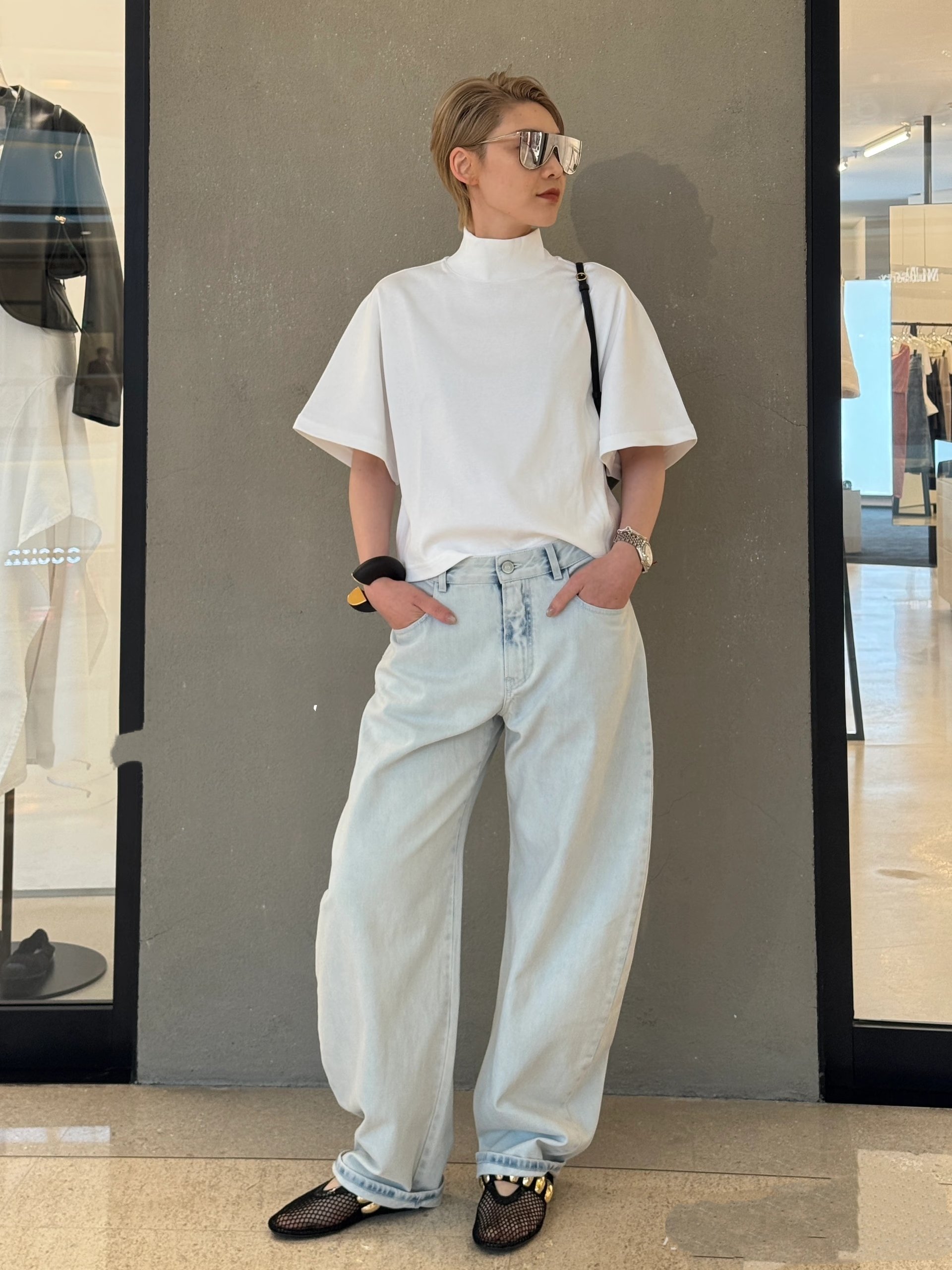 NO:430601,alai breasted short-sleeved T-shirt!  Cotton Two-color SML,,alaia,T-shirt,tees,t-shirt,alexander wang19860909alai 排扣短袖T恤！棉 两色 SML,,alaia,T-shirt,tees，t-shirt,alexander wang,Women's clothing