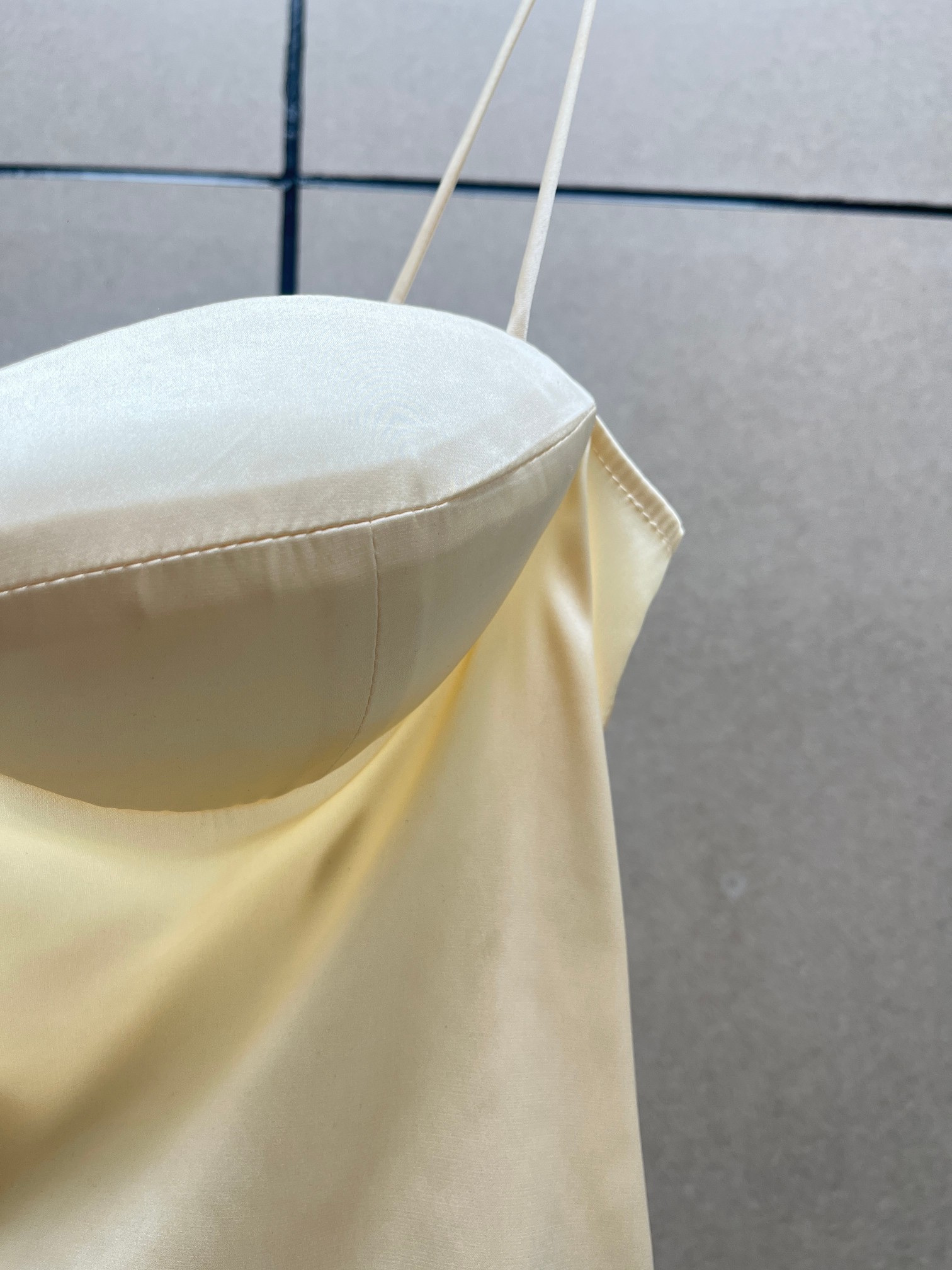 ❤️ magda 缎面吊带胸衣！SML