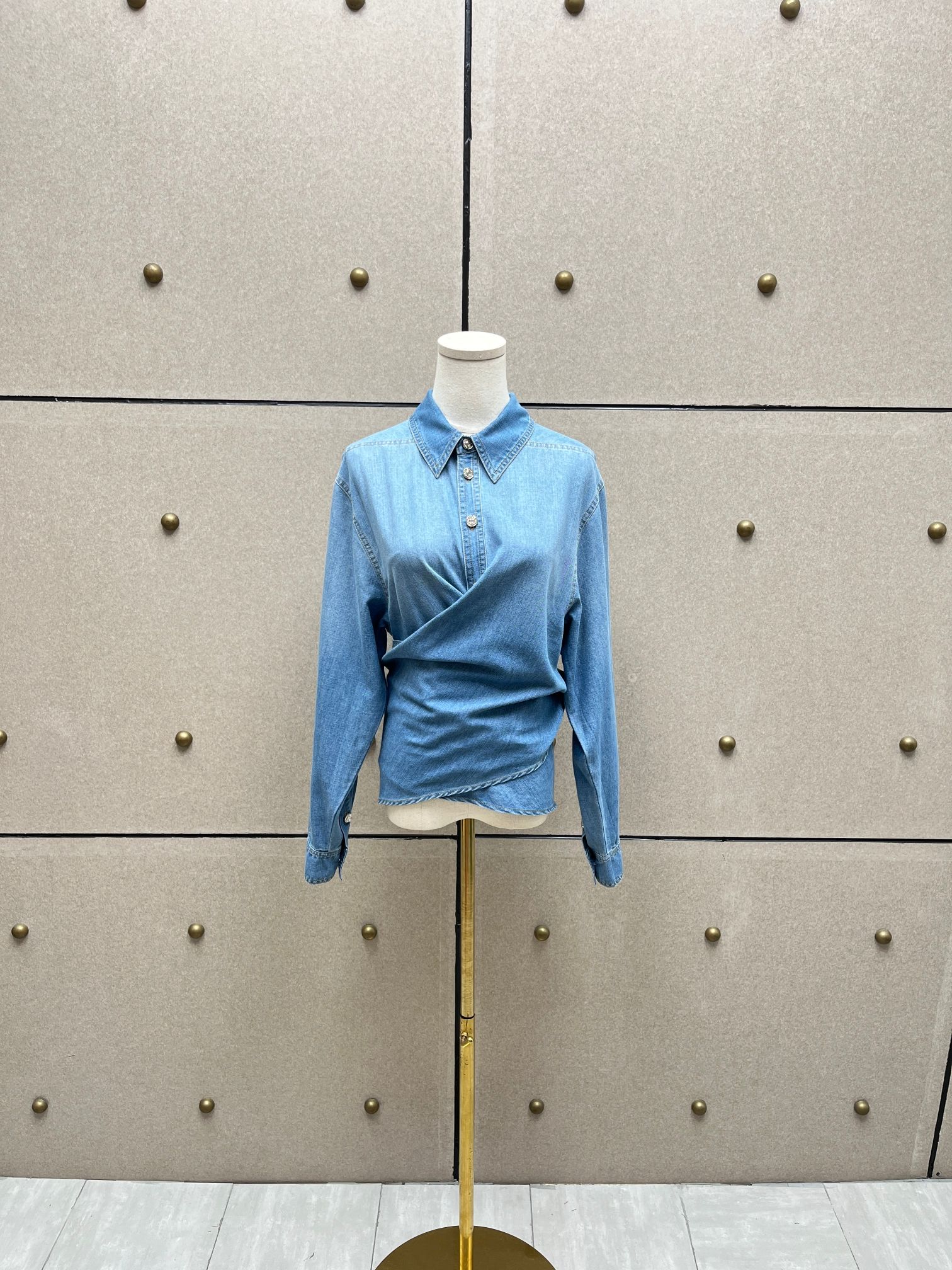 ❤️mugle 交叉系扣牛仔上衣！棉 两色