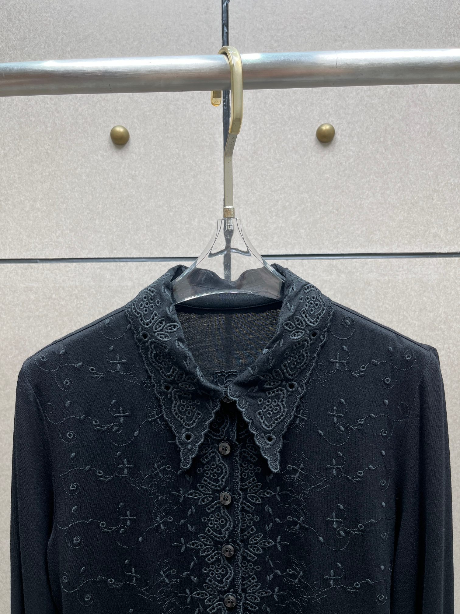 ❤️magda 翻领刺绣连体衣！三色 SML