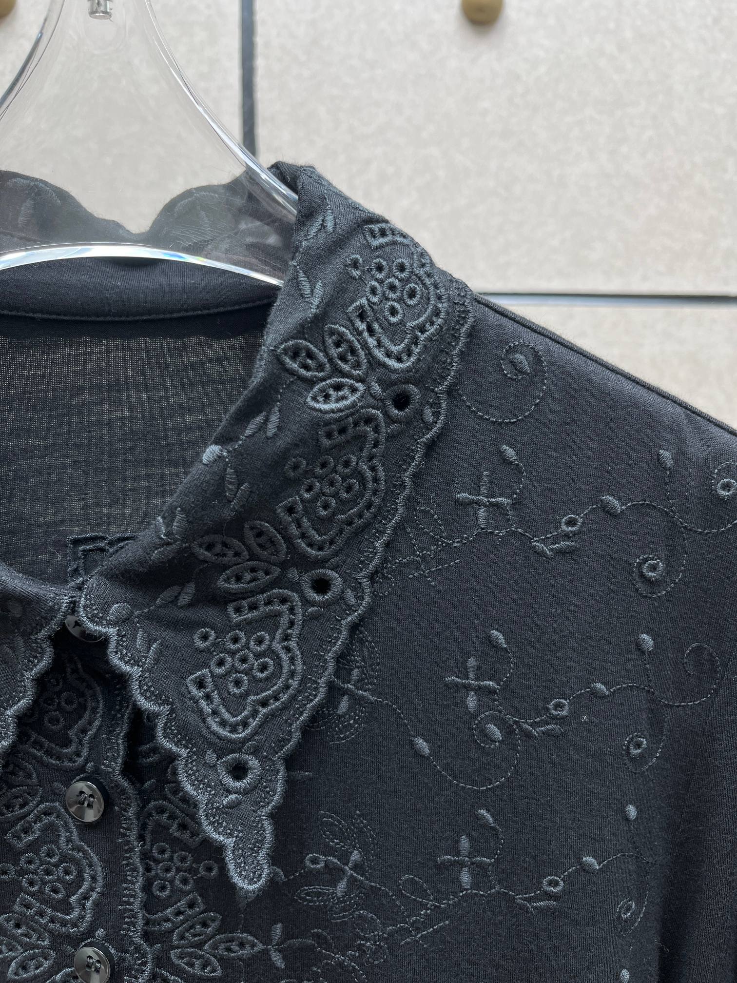 ❤️magda 翻领刺绣连体衣！三色 SML