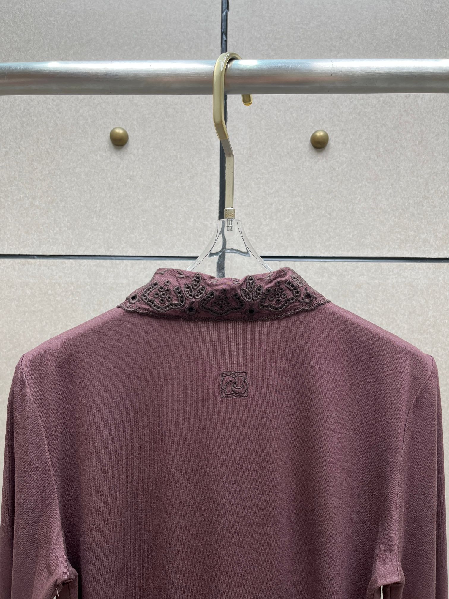 ❤️magda 翻领刺绣连体衣！三色 SML