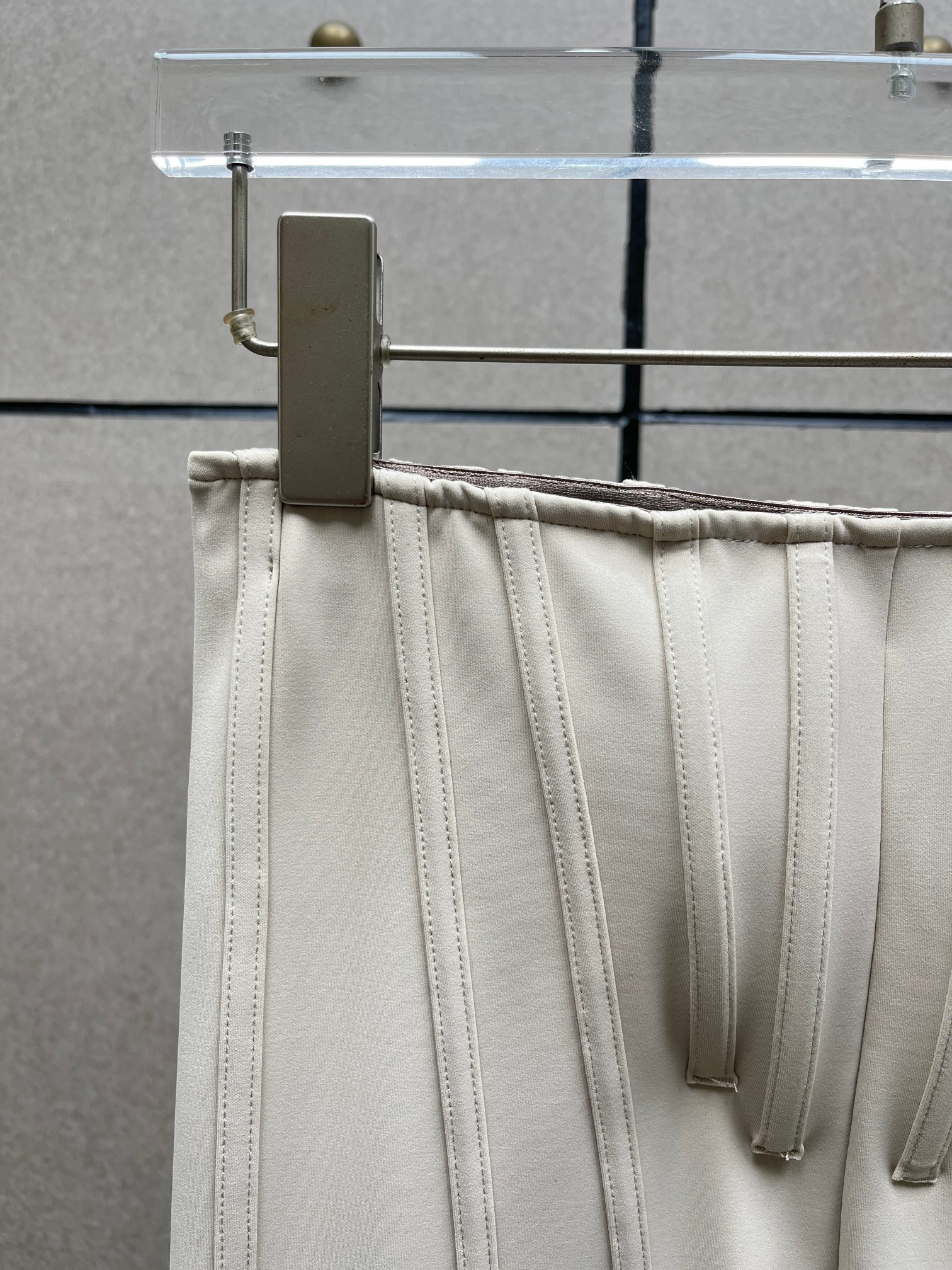 ❤️mugle 鱼骨踩脚修身裤！两色 SML