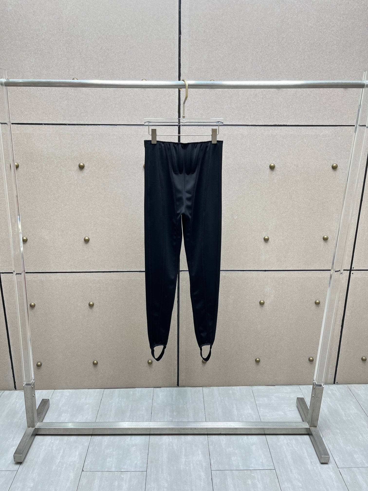 ❤️mugle 鱼骨踩脚修身裤！两色 SML