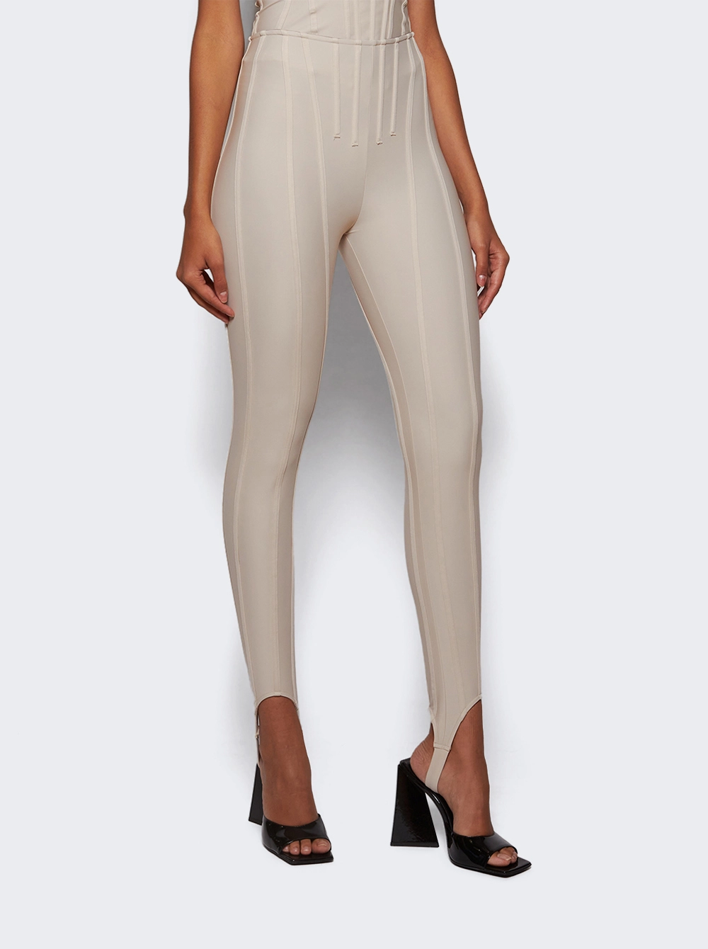 ❤️mugle 鱼骨踩脚修身裤！两色 SML