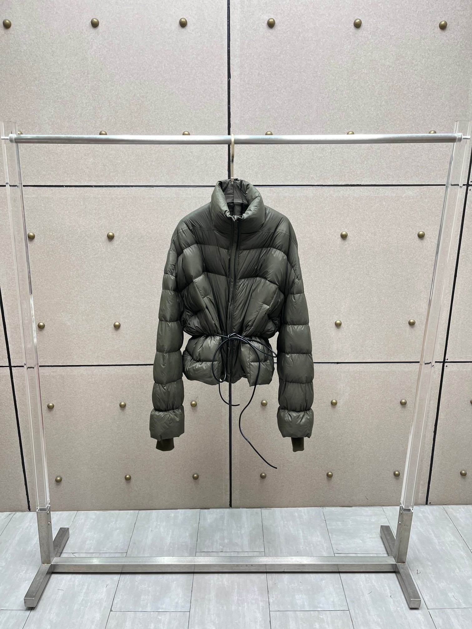 NO:576675,Leather lace-up down jacket with dust bag!  90 national standard white duck down, two-color SML,, down jacket, alexander wang19860909配防尘袋皮革系带羽绒服！90国家标准白鸭绒,两色 SML,,down jacket,alexander wang,Women's clothing