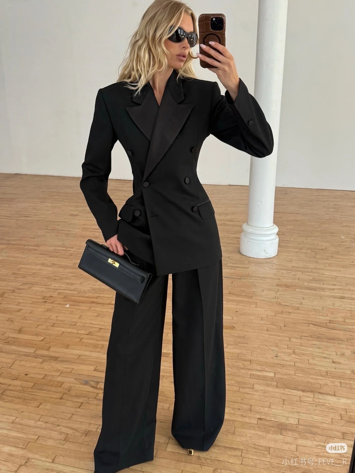 NO:579544,Slim fit suit with glossy lapels and contrasting colors!  SML,,business suit,alexander wang19860909光面翻领撞色修身西装！SML,,business suit,alexander wang,Women's clothing