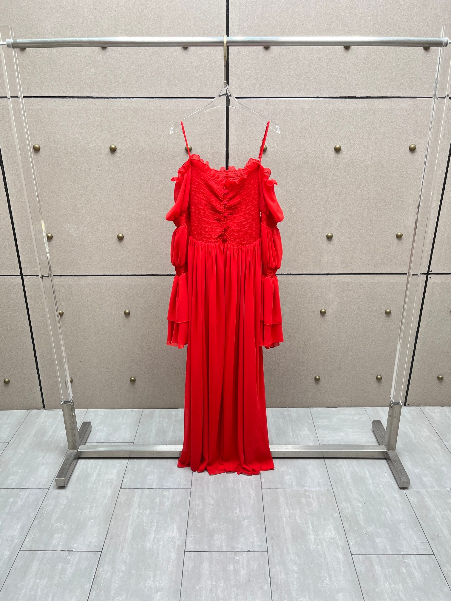 NO:578671,blum lotus leaf cable flowy dress!  red and white SML,,skirts,alexander wang19860909blum 荷叶打缆飘逸连衣裙！红白两色 SML,,skirts,alexander wang,Women's clothing