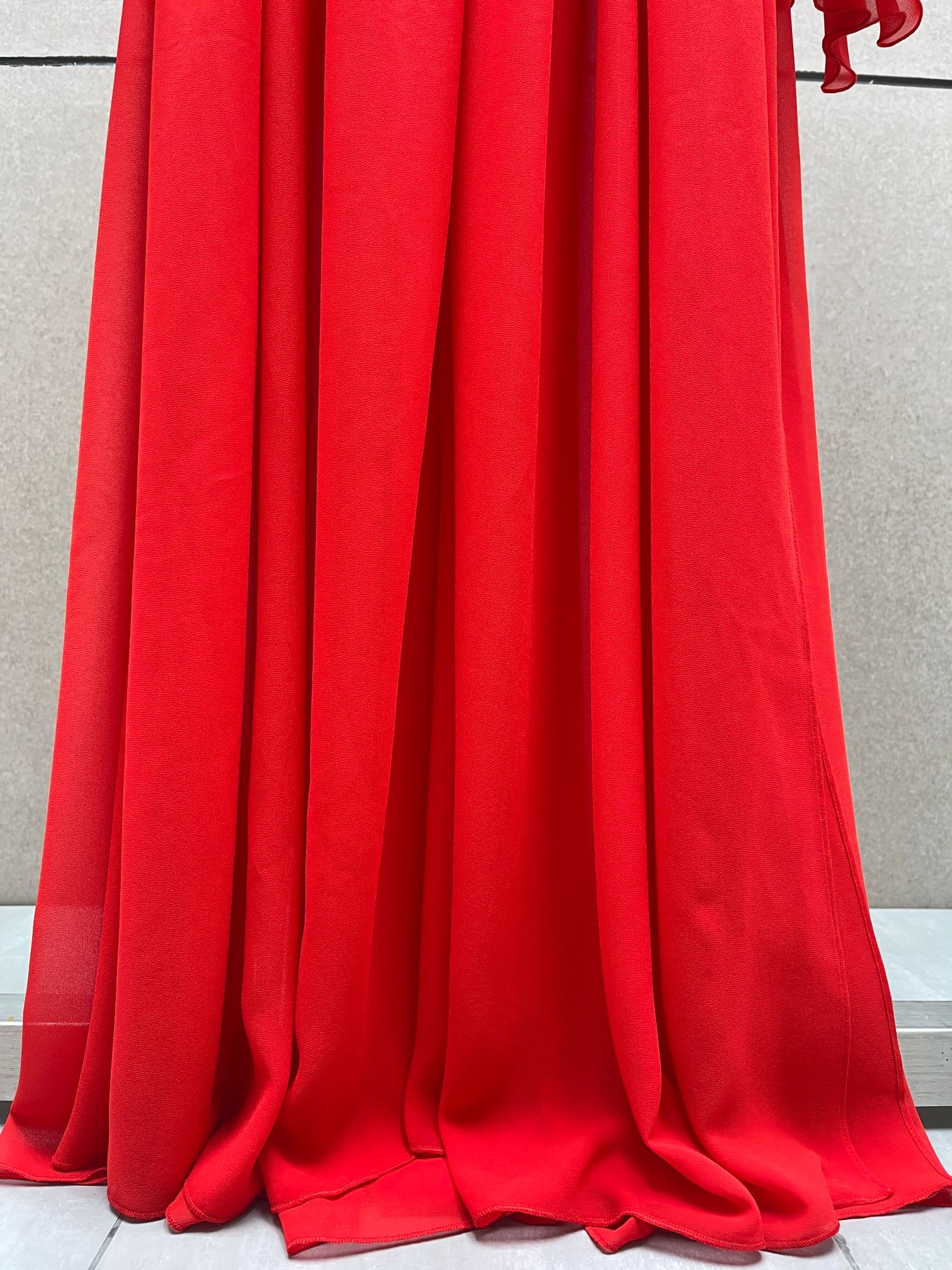 ❤️blum 荷叶打缆飘逸连衣裙！红白两色 SML