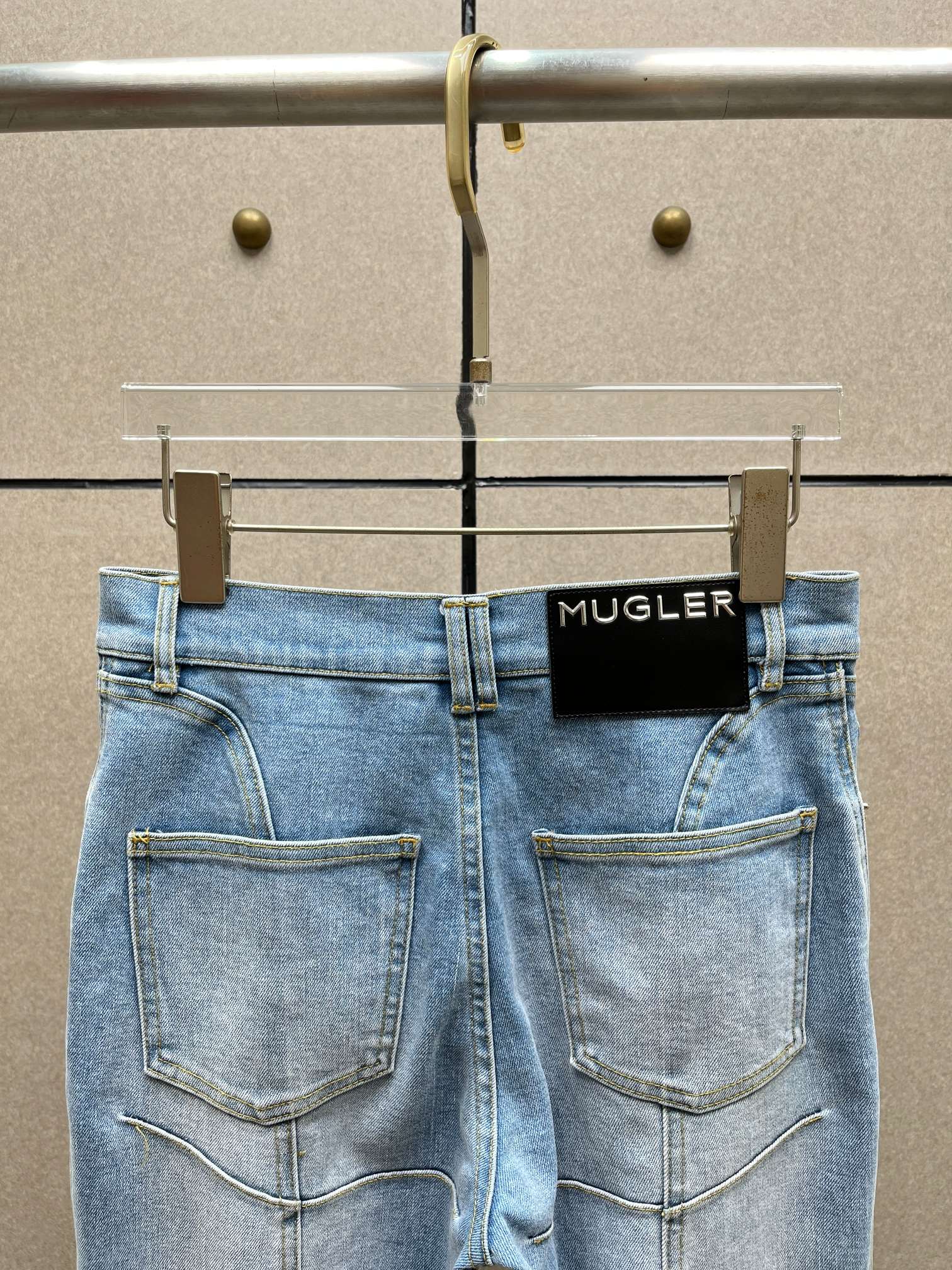 ❤️mugl 扣环装饰牛仔裤！棉 SML