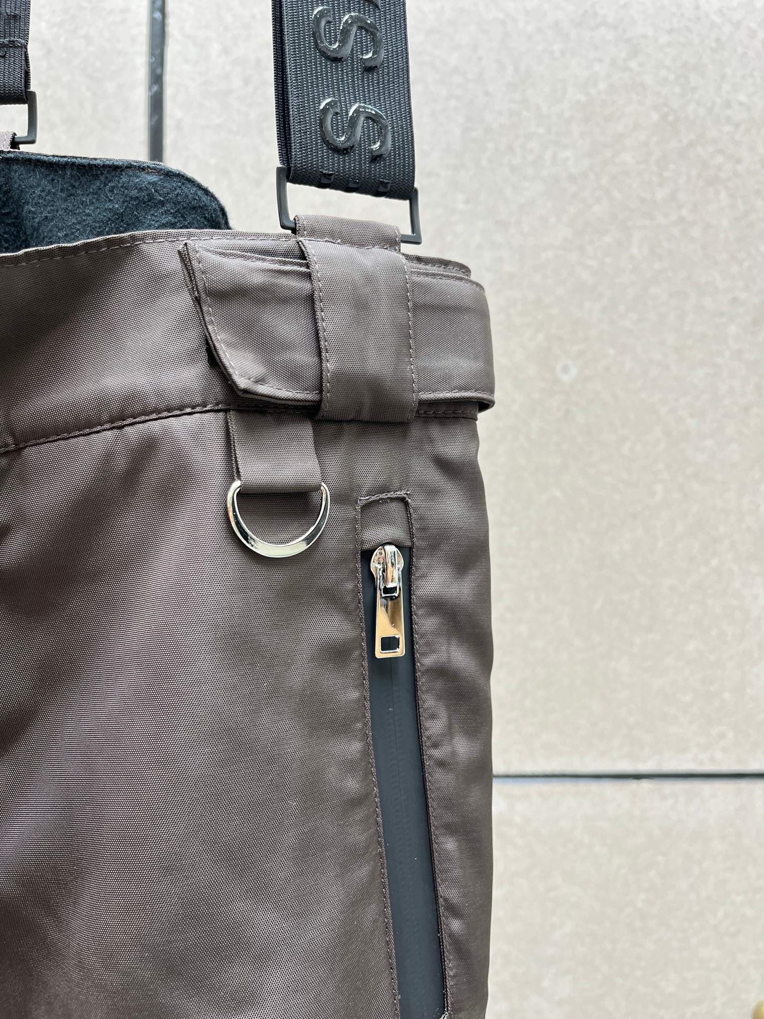 ❤️双层保暖背带裤！可拆卸可调节背带，外层防风雪，内层加绒保暖层，多功能多细节。SML