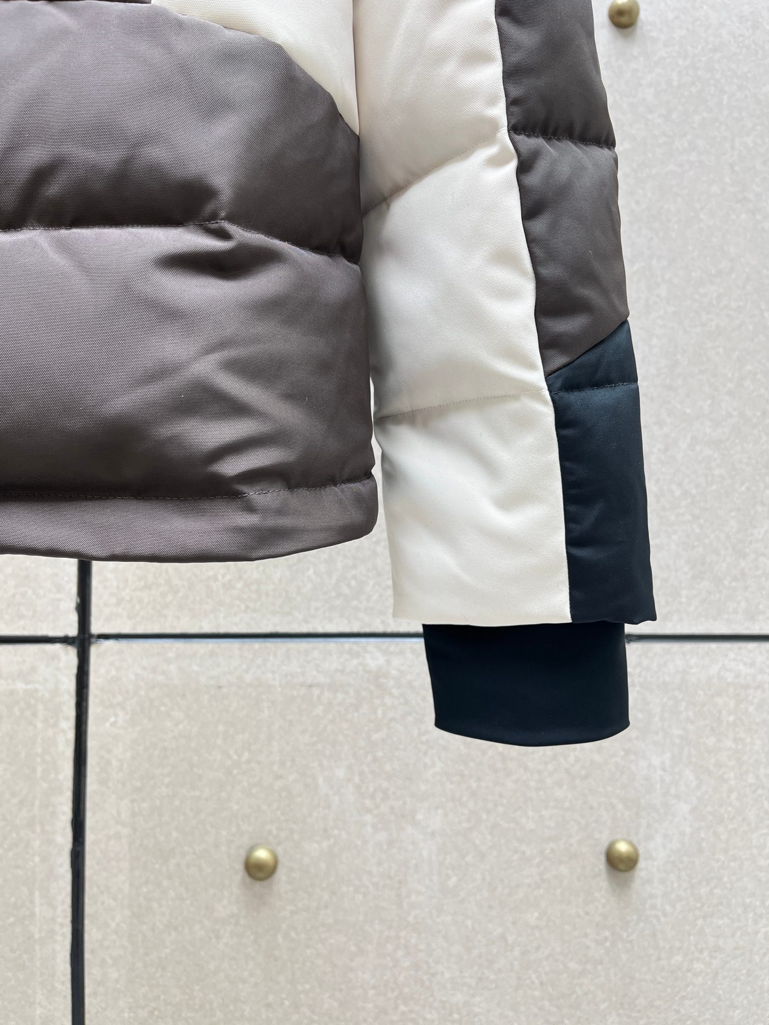 ❤️毛领拼色防风羽绒滑雪服！90国家标准白鸭绒填充，可拆卸双层帽子，多功能多细节。SML