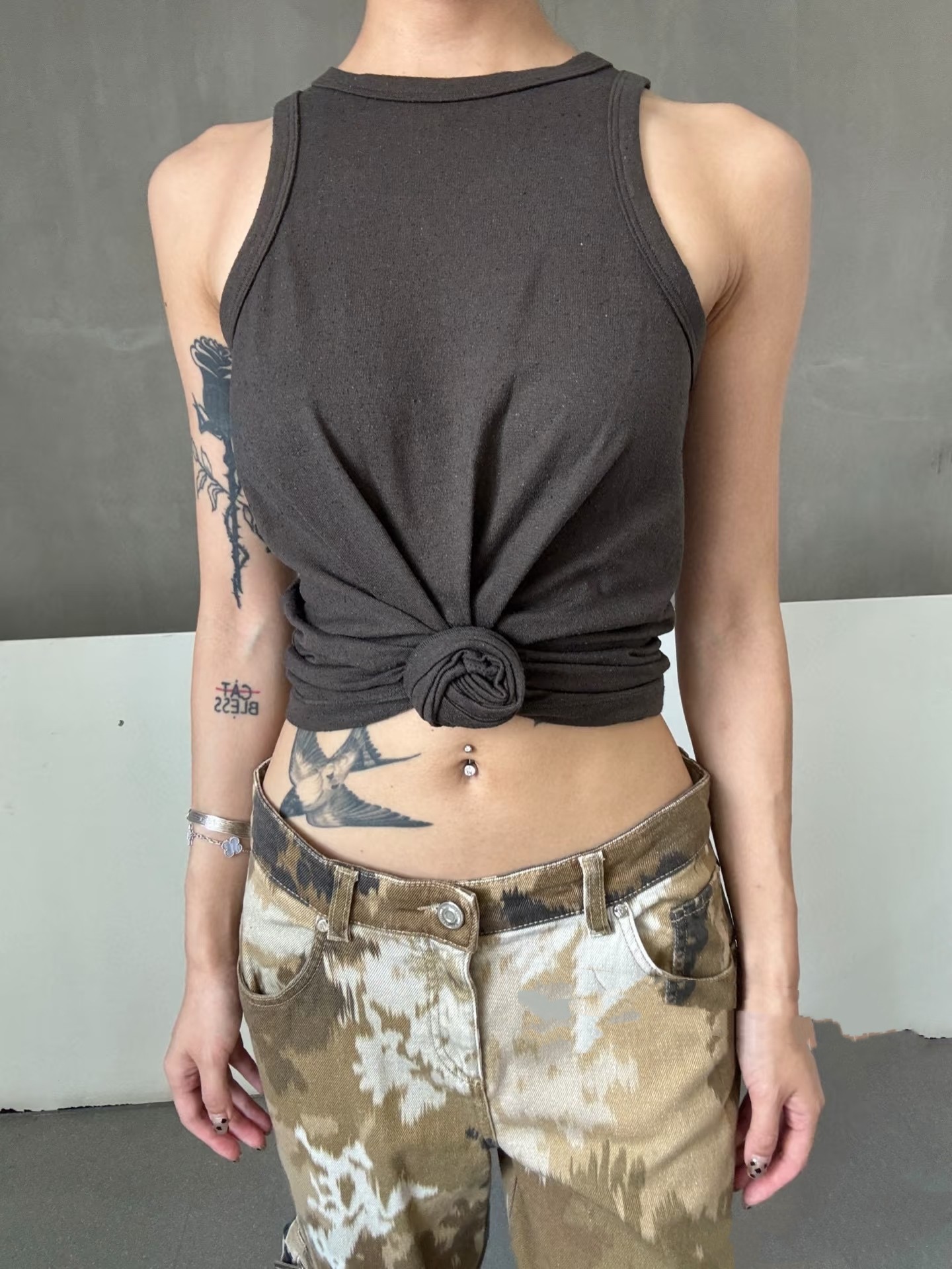 NO:606978,Knotted floral vest!  Silk and linen blend, dyed and washed to give an aged effect SML,,alexander wang19860909打结纽花背心！蚕丝亚麻混纺,染色洗水做旧效果 SML,,alexander wang,Women's clothing