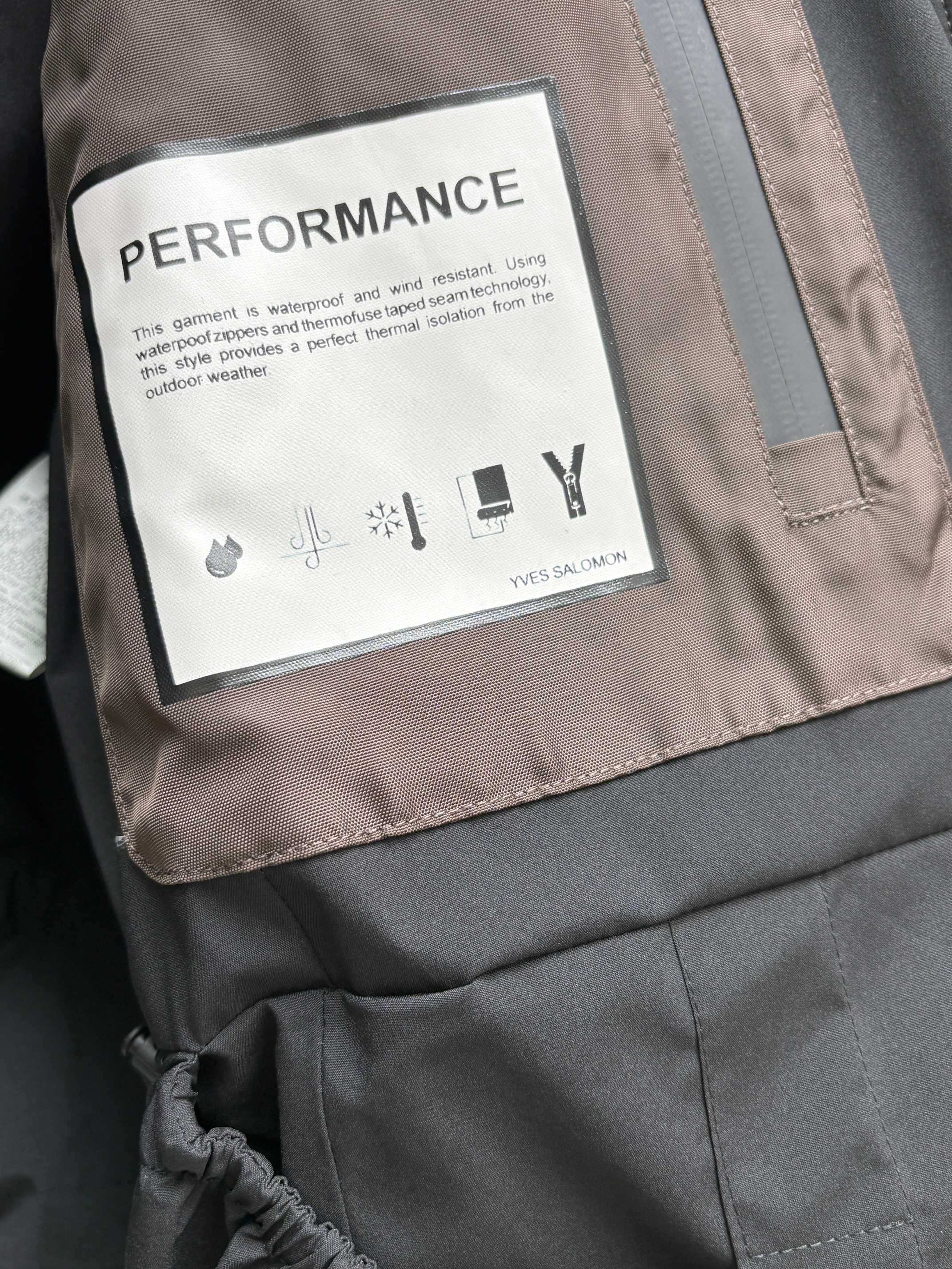 ❤️毛领拼色防风羽绒滑雪服！90国家标准白鸭绒填充，可拆卸双层帽子，多功能多细节。SML