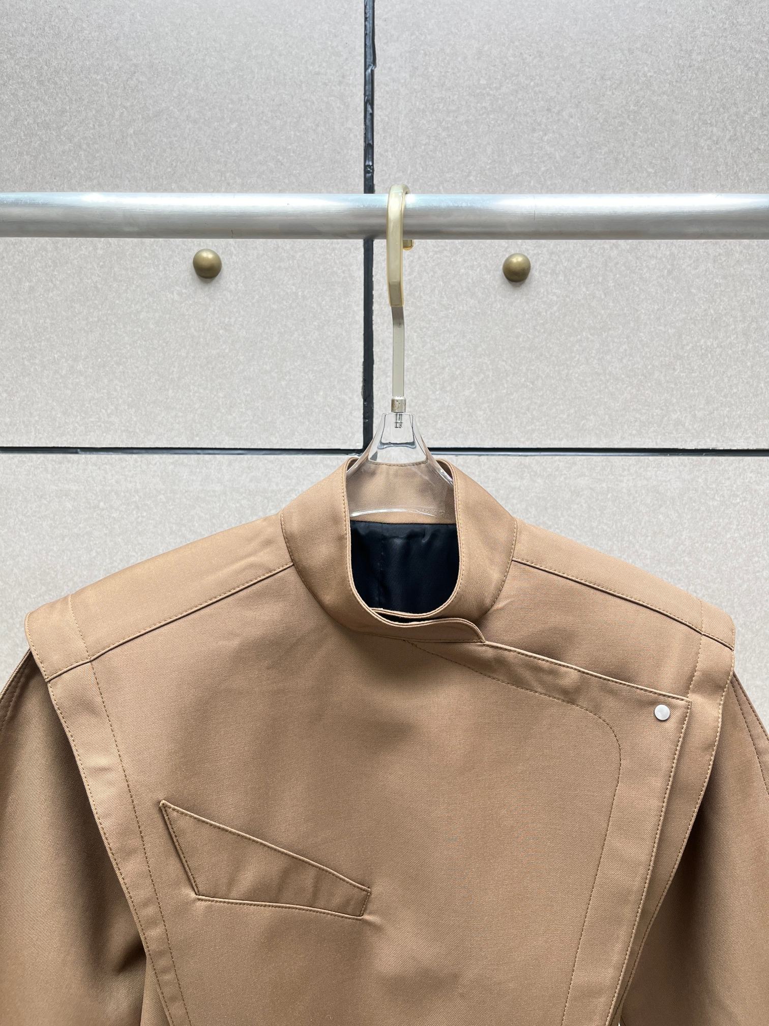 ❤️mugl 酷型夹克外套 ！骇客帝国风 两色 SML