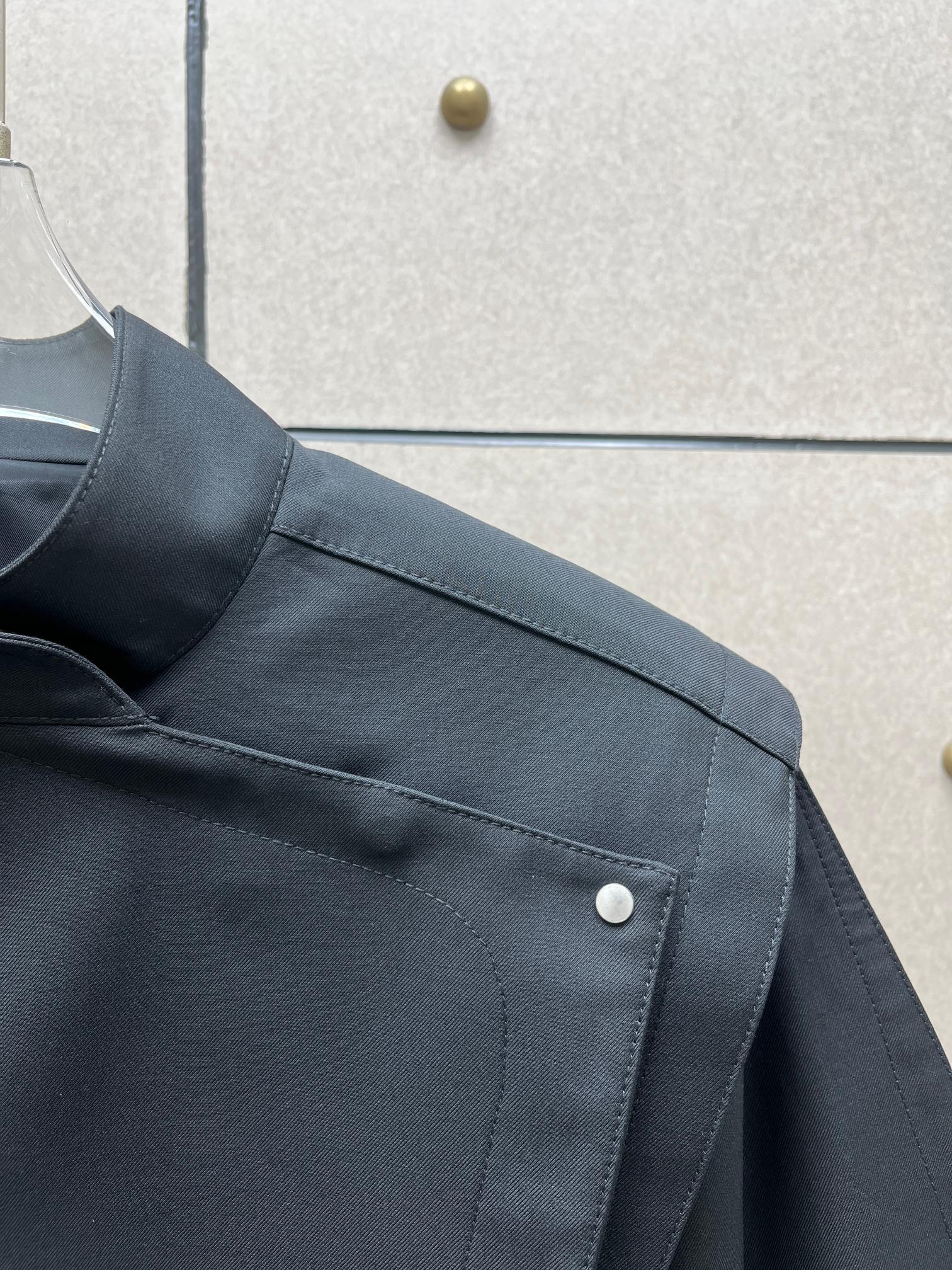 ❤️mugl 酷型夹克外套 ！骇客帝国风 两色 SML