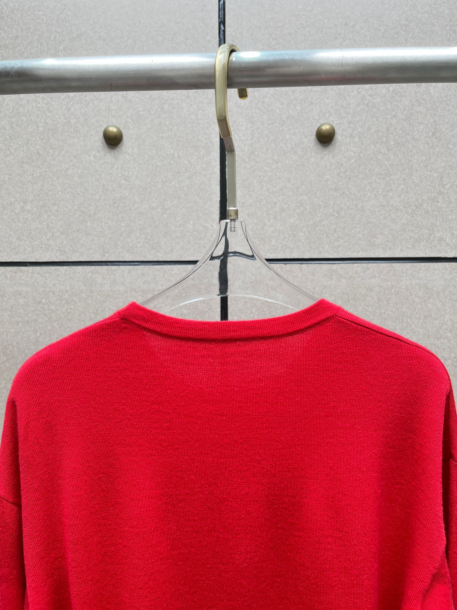 ♥️magda 打结纽花羊毛针织上衣！100％羊毛 两色 SML