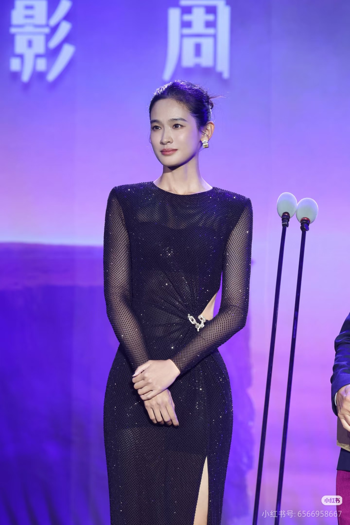 ❤️修身露腰烫钻连衣裙！两色 SML