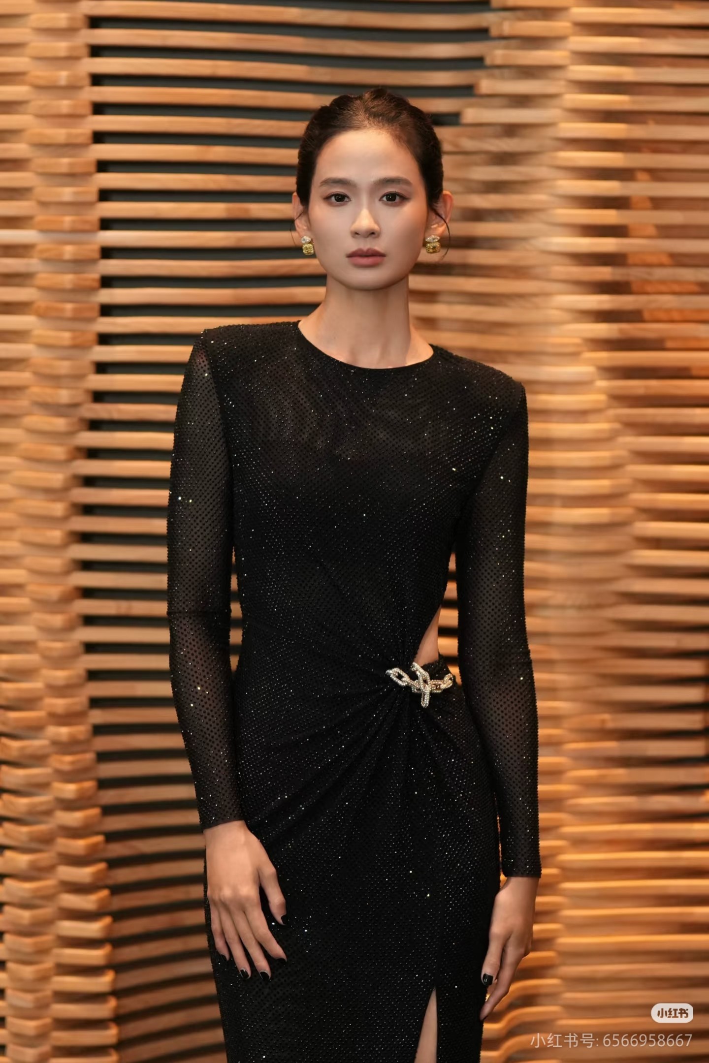 NO:605659,Slim-fitting waist-revealing rhinestone dress!  Two-color SML,,skirts,alexander wang19860909修身露腰烫钻连衣裙！两色 SML,,skirts,alexander wang,Women's clothing