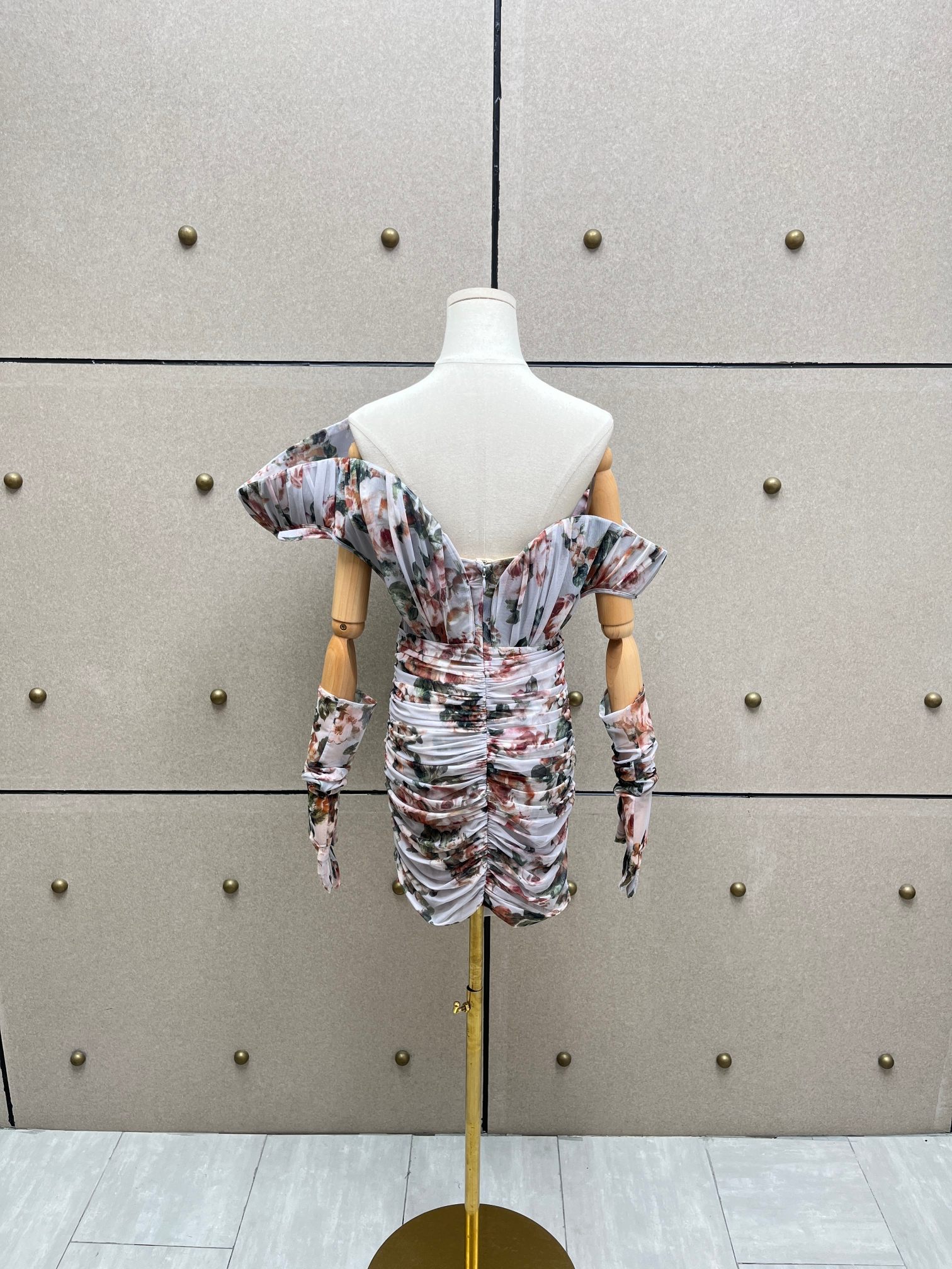 ❤️magda 造型印花裹胸连衣裙！附带手套 SML