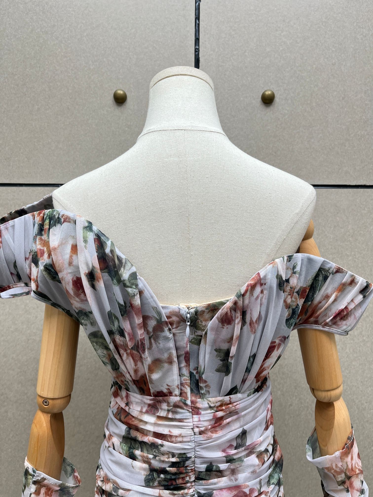 ❤️magda 造型印花裹胸连衣裙！附带手套 SML