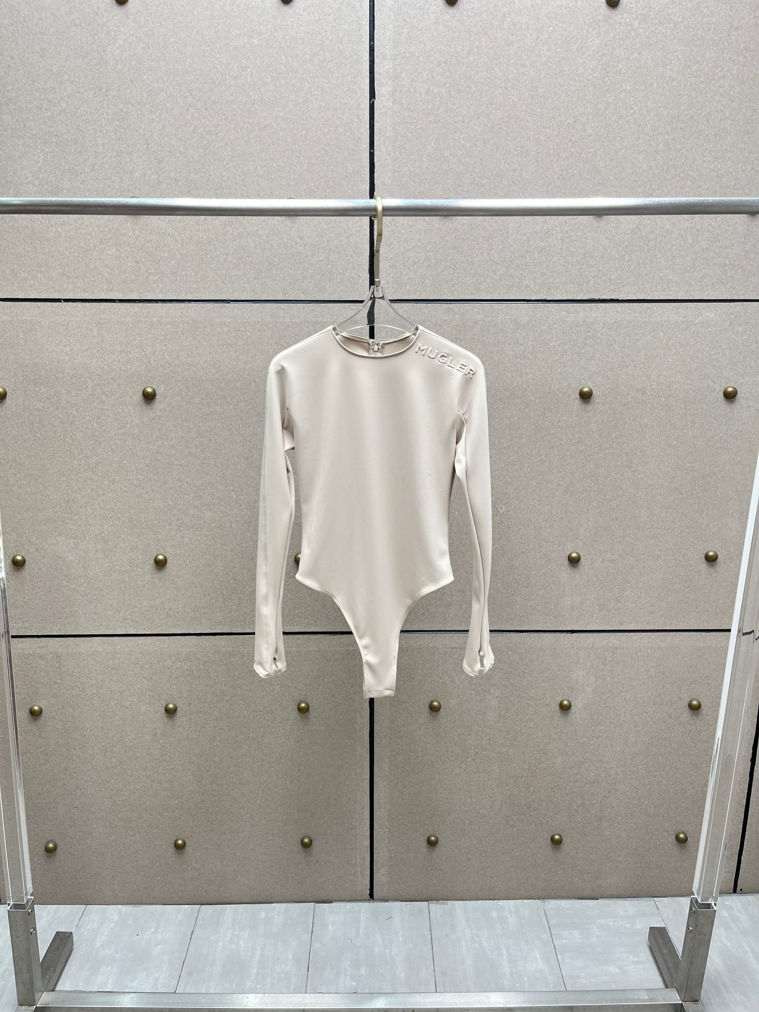 ❤️mugle 字母连体衣！三色 SML