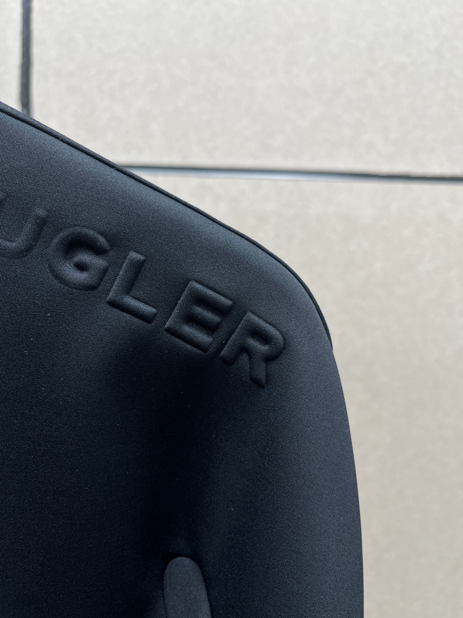 ❤️mugle 字母连体衣！三色 SML