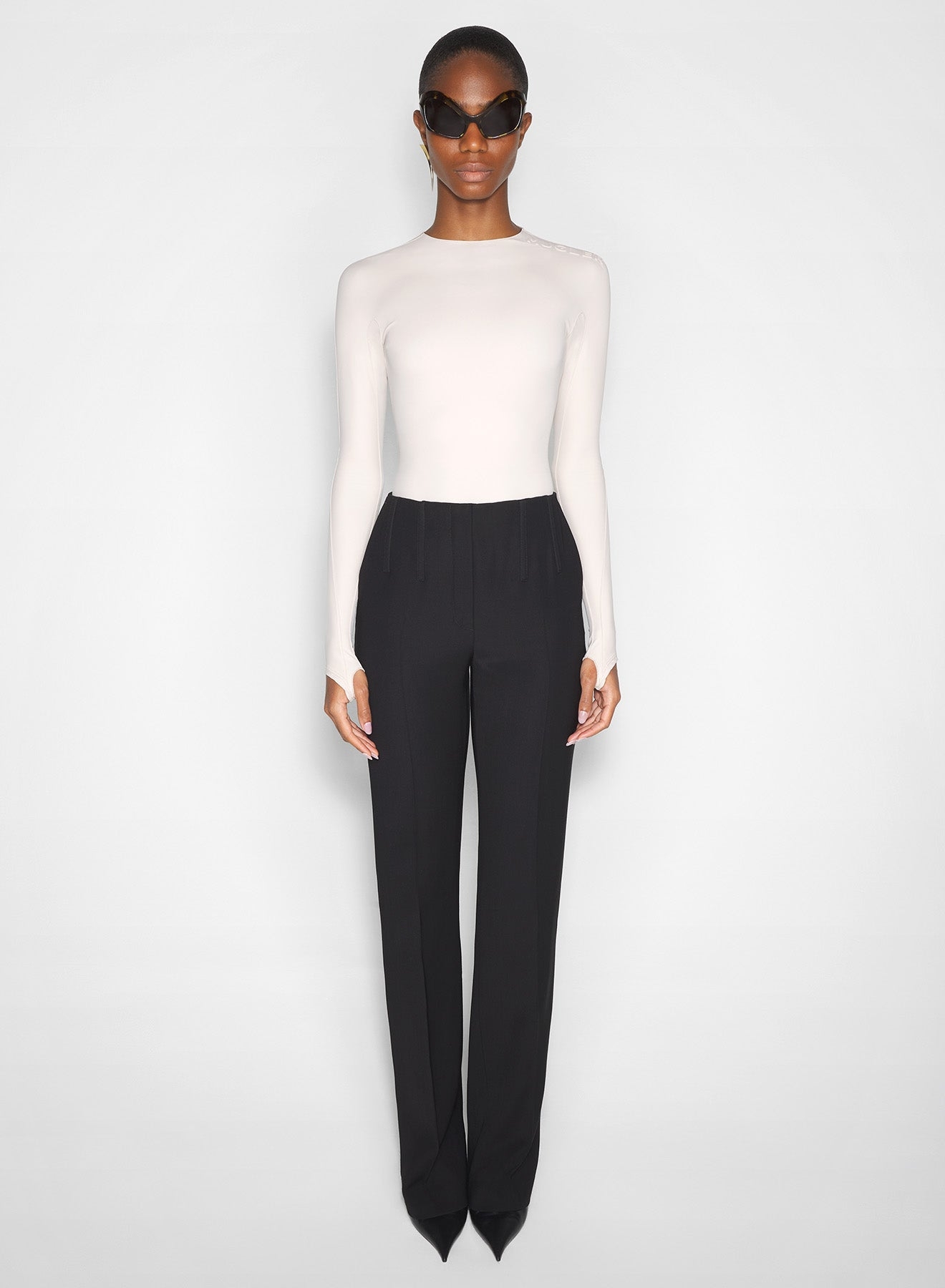 ❤️mugle 字母连体衣！三色 SML