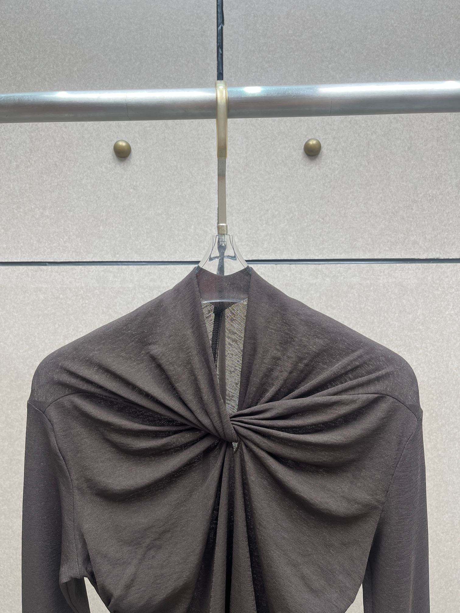 ❤️咖啡色打结上衣！SML