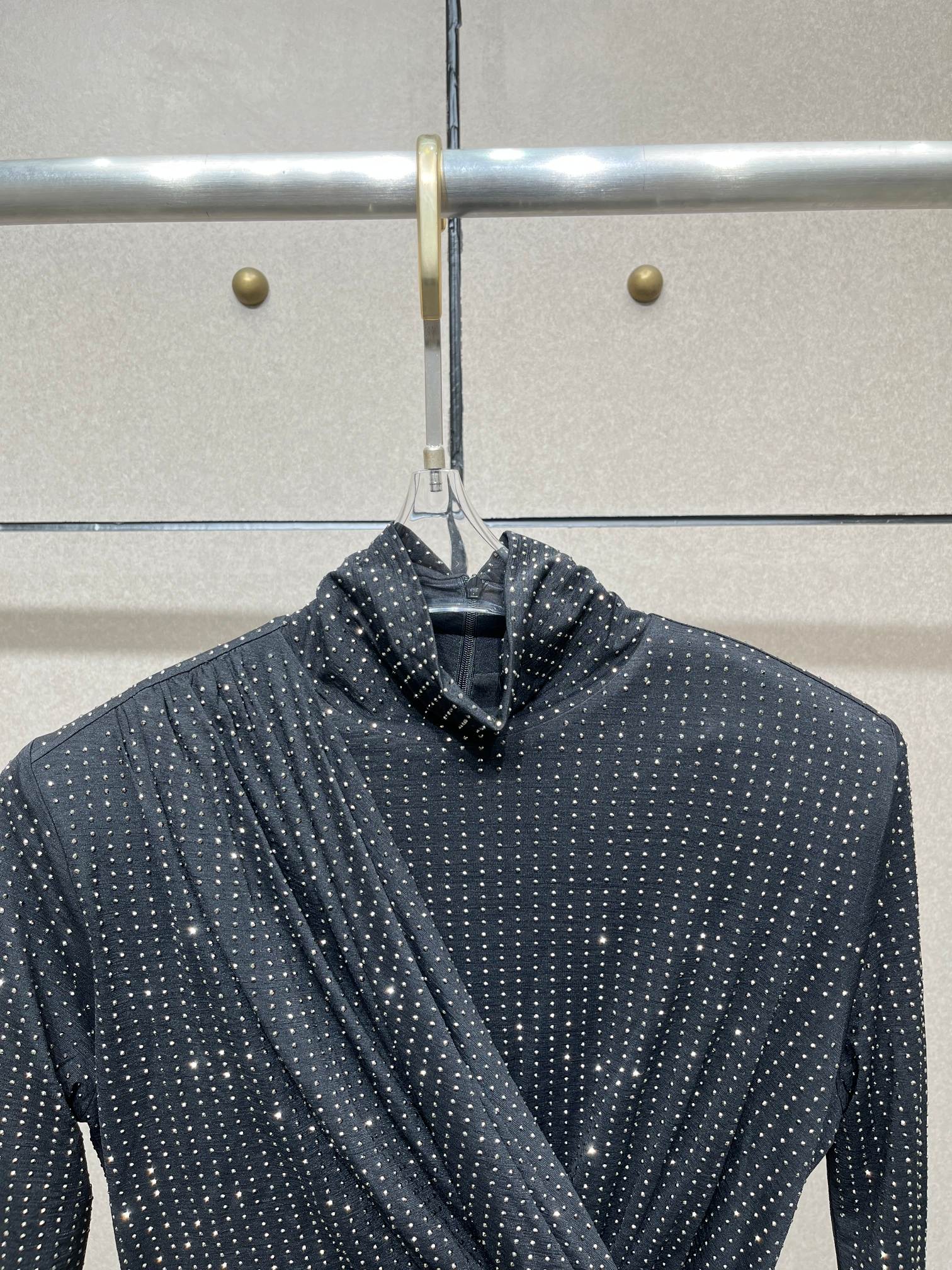 ❤️收褶烫钻连衣裙！微小型钻 无法避免轻微掉钻望知悉。SML