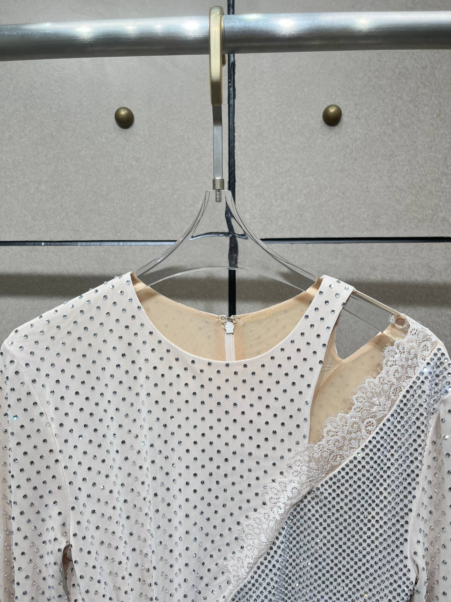 ❤️蕾丝拼接烫钻连衣裙！SML