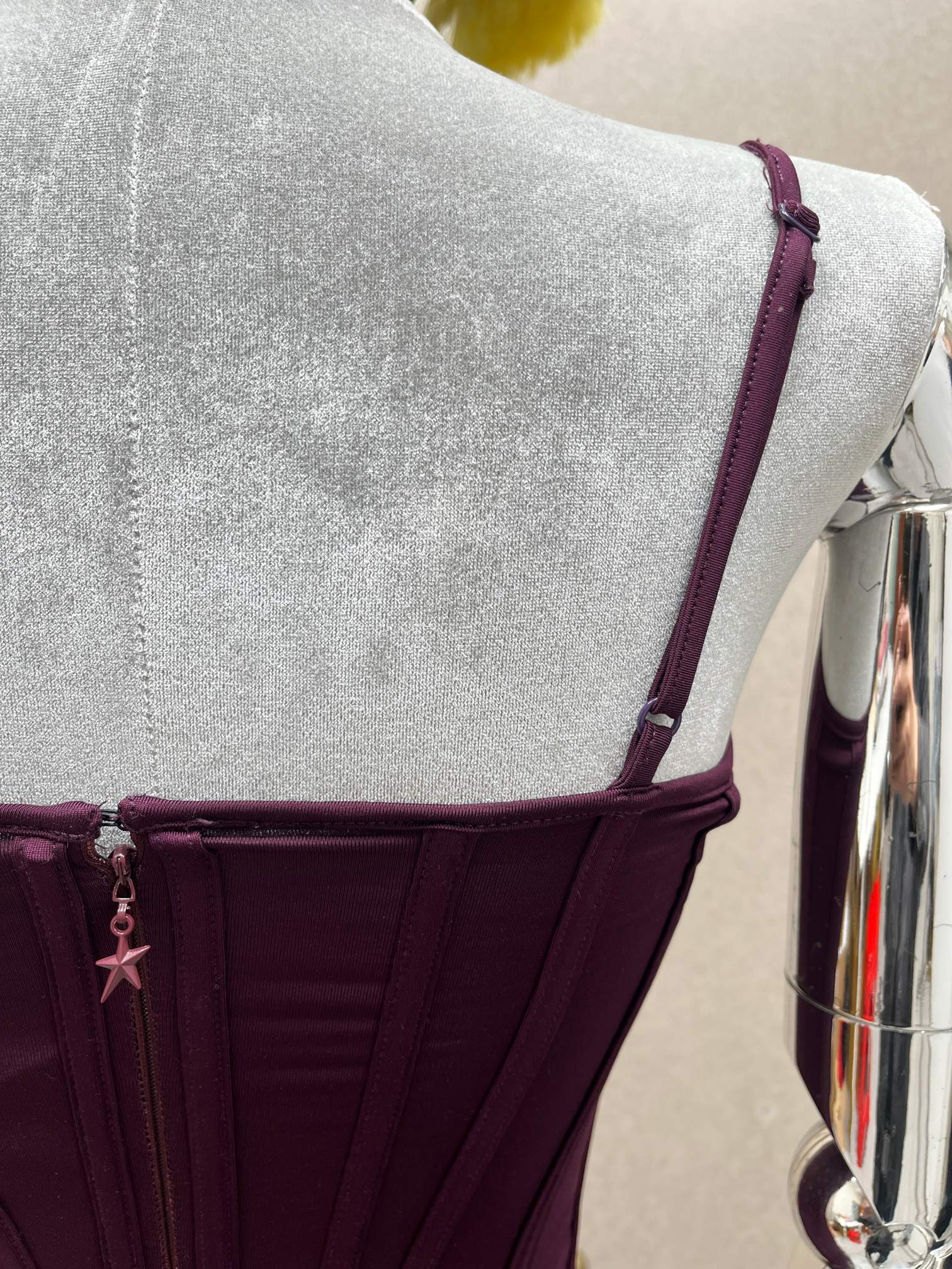 ❤️mugle 鱼骨弹性连体裤！三色 SML