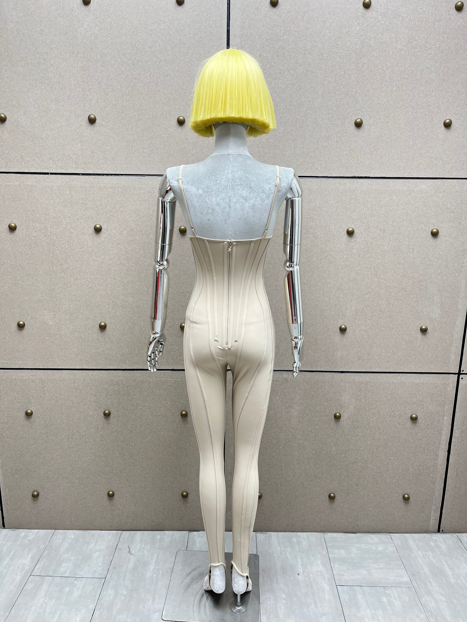 ❤️mugle 鱼骨弹性连体裤！三色 SML