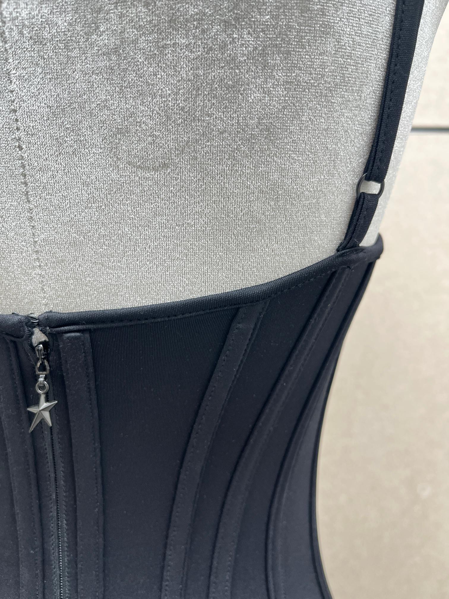 ❤️mugle 鱼骨弹性连体裤！三色 SML