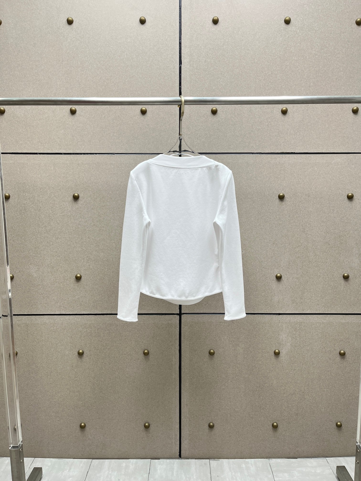 ❤️alai 字母一字领长袖上衣！棉 SML