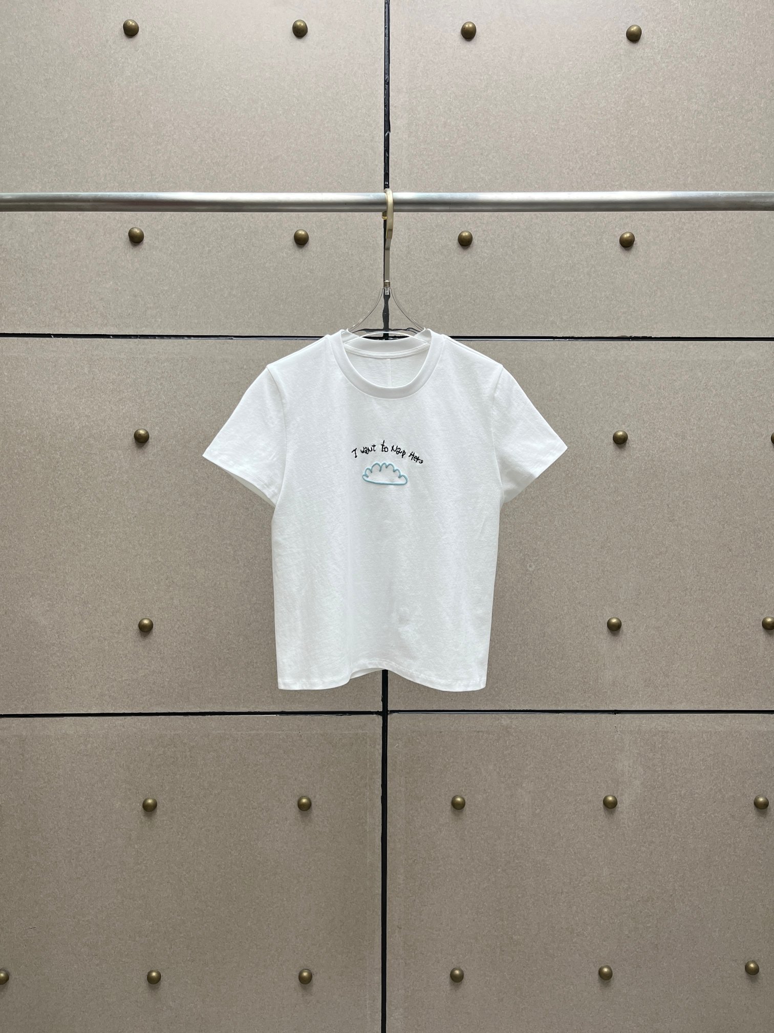 NO:753048,Cloud embroidered T-shirt!  Cotton SML,,tees,t-shirt,19860909云朵刺绣T恤！棉 SML,,tees，t-shirt,,Women's clothing