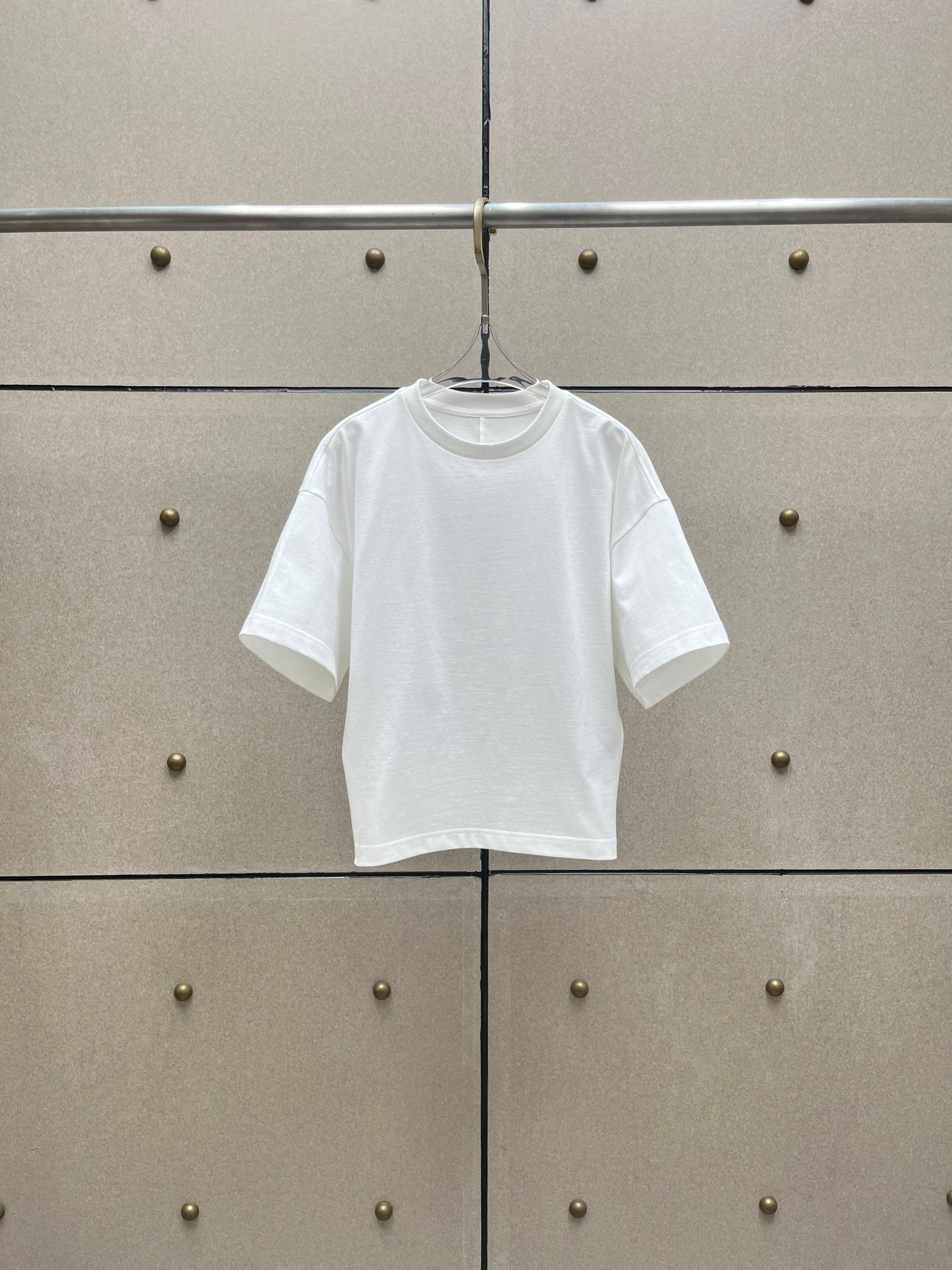 NO:749893,Wide shoulder slim fit T-shirt!  Cotton SML,,tees,t-shirt,19860909宽肩收身T恤！棉 SML,,tees，t-shirt,,Women's clothing