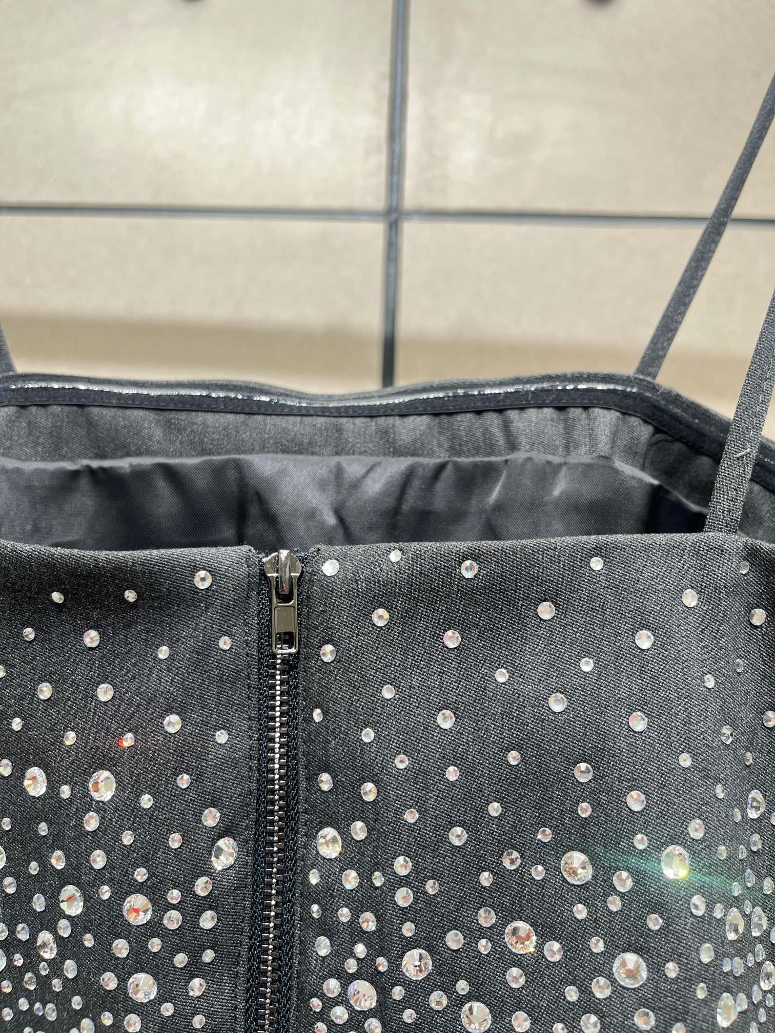 ❤️雨幕烫钻吊带上衣！ SML