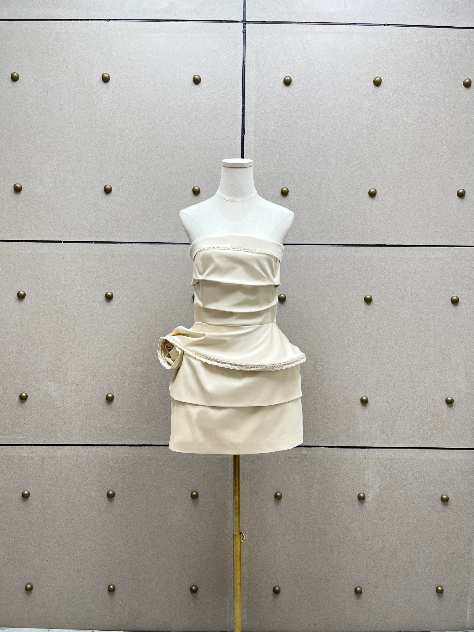 NO:750733,Lace-embellished three-dimensional breast-wrap dress!  Cotton SML,,skirts,19860909花边装饰立体裹胸连衣裙！棉 SML,,skirts,,Women's clothing