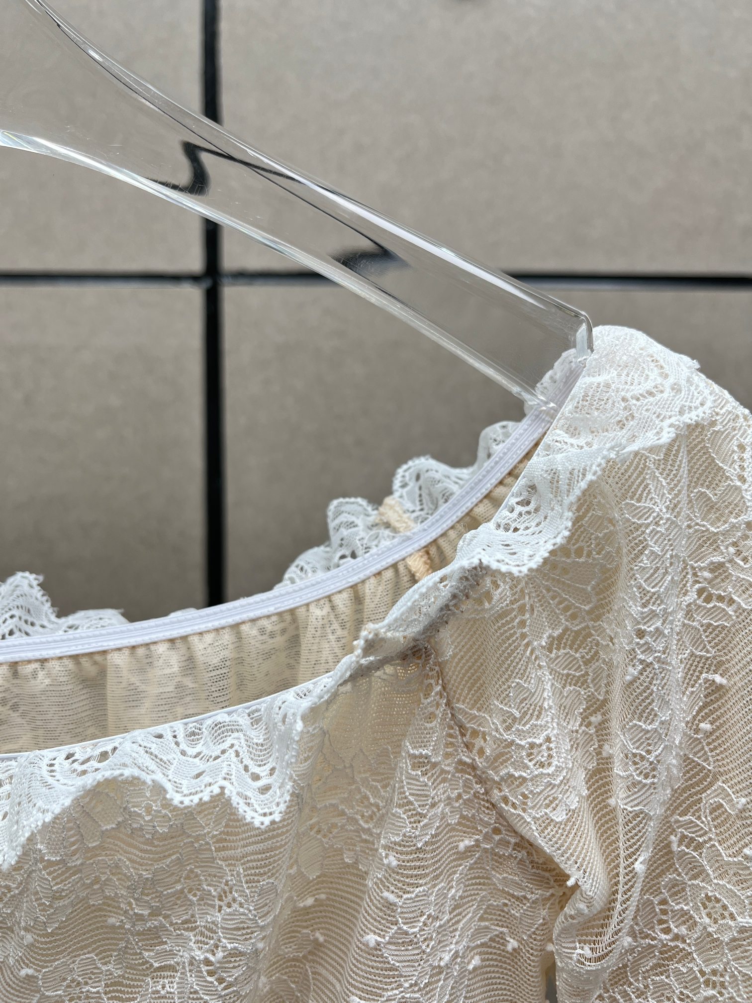 ❤️蕾丝花边拼接露肩短袖上衣！SML