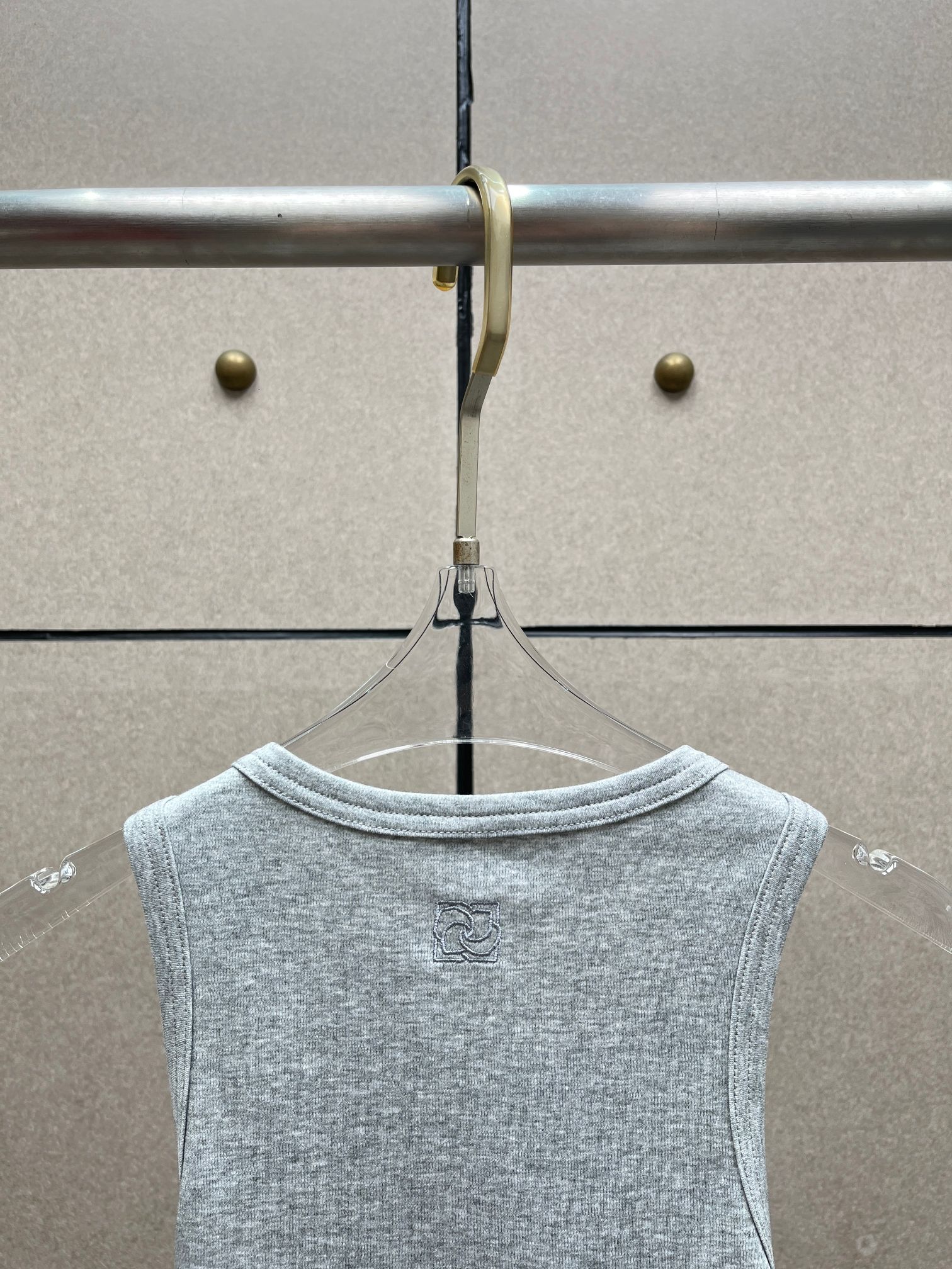 ♥️新款打结纽花背心！棉 两色 SML