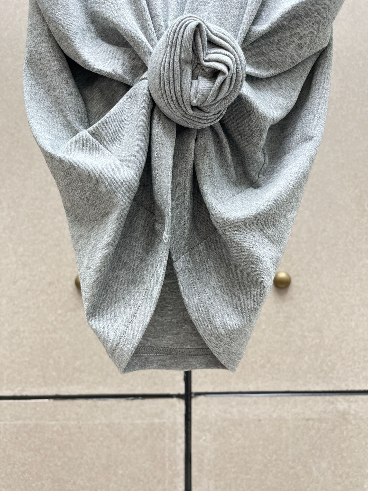 ♥️新款打结纽花背心！棉 两色 SML