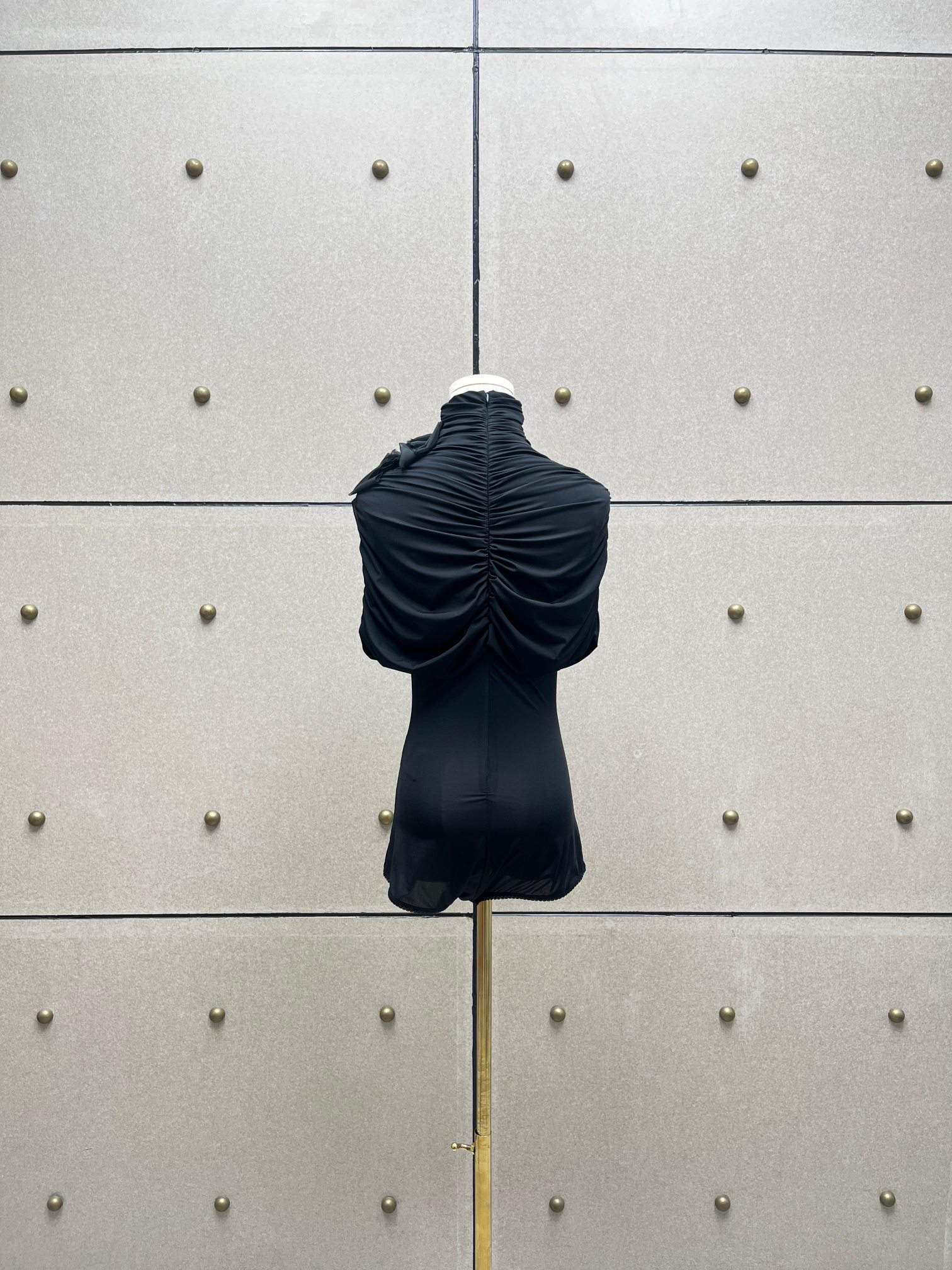 ❤️胸花褶皱披肩连体衣！两色 SML