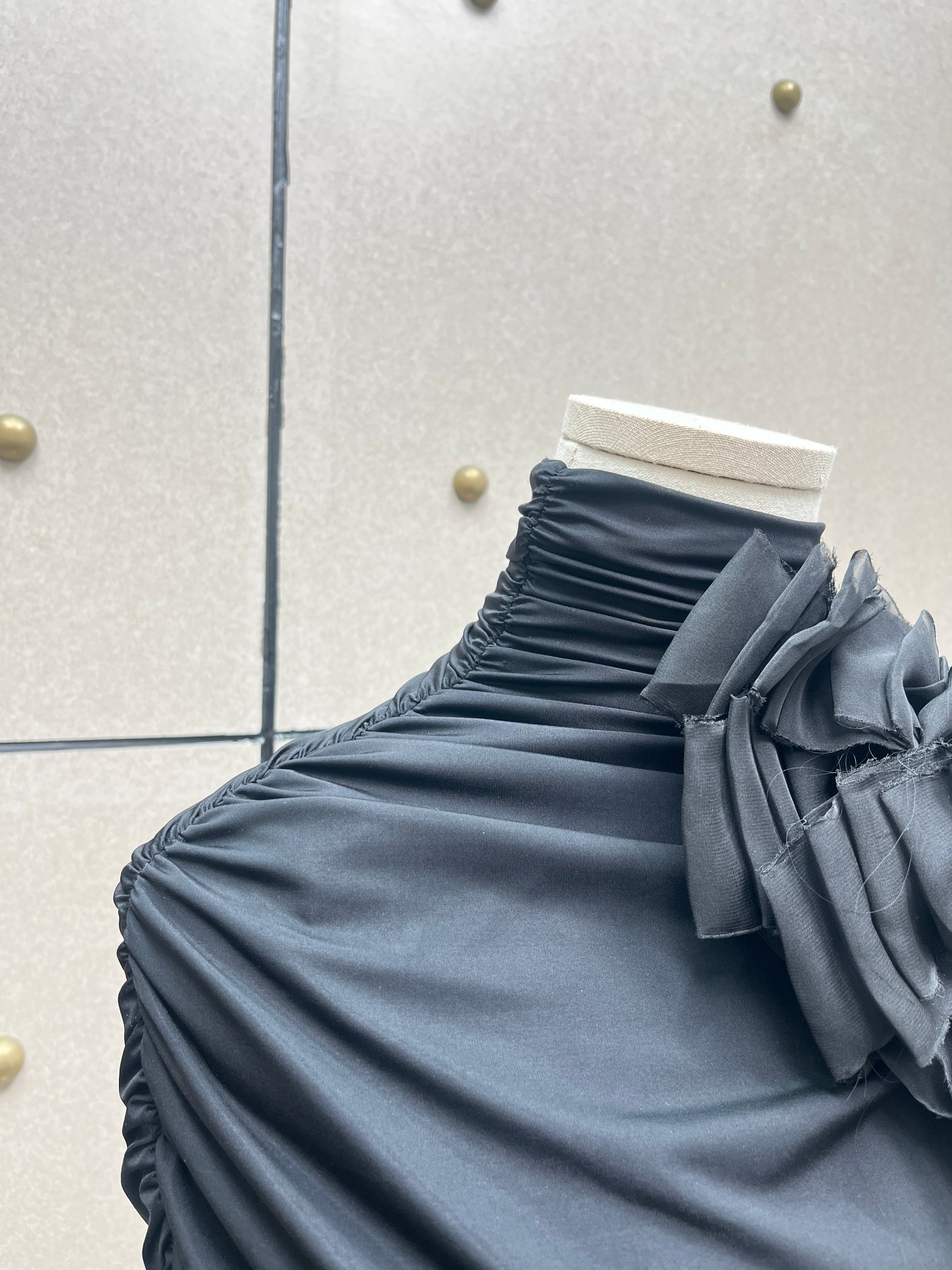 ❤️胸花褶皱披肩连体衣！两色 SML