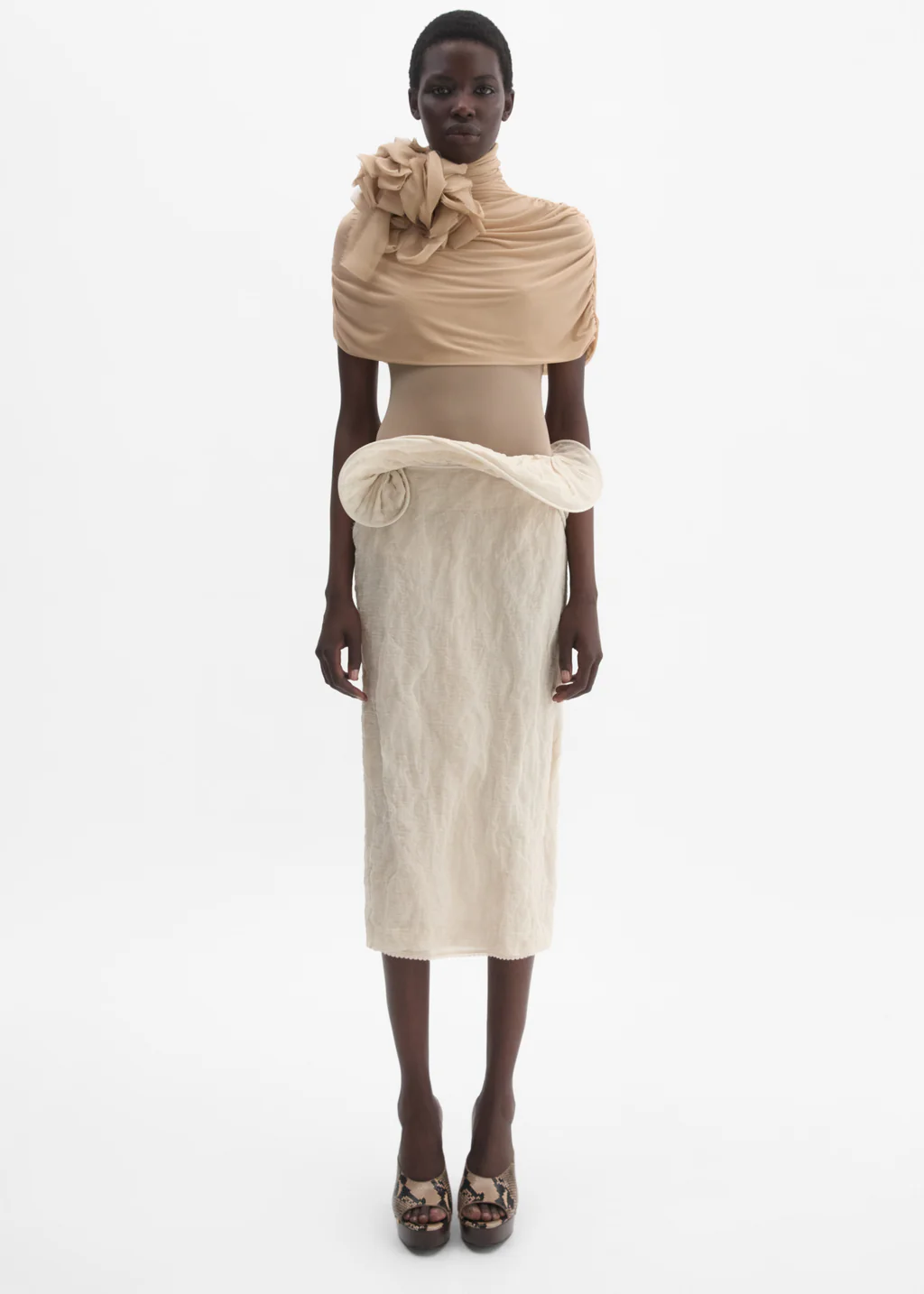 ❤️胸花褶皱披肩连体衣！两色 SML