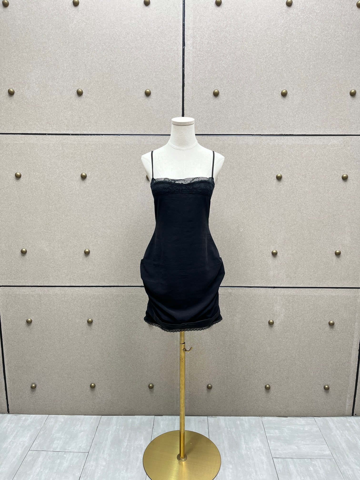 ❤️镂空花边连衣裙！两色 SML