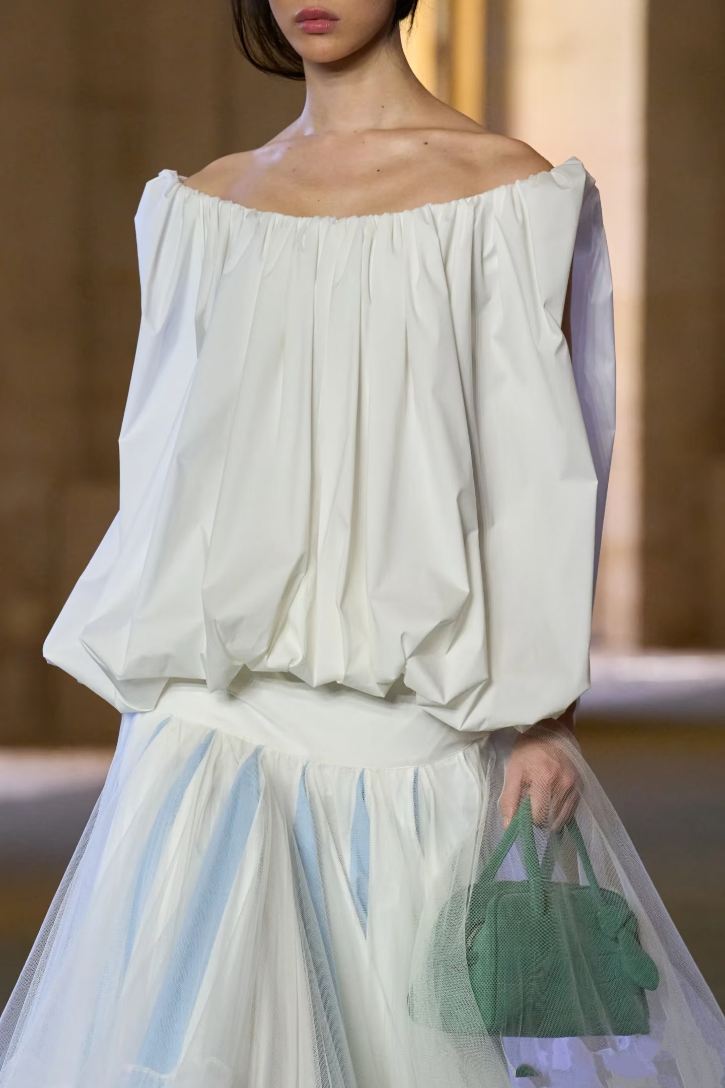 NO:808579,Double layered off-the-shoulder smocked top!  Cotton two colors SML,,19860909双层露肩收褶上衣！棉 两色 SML,,,Women's clothing