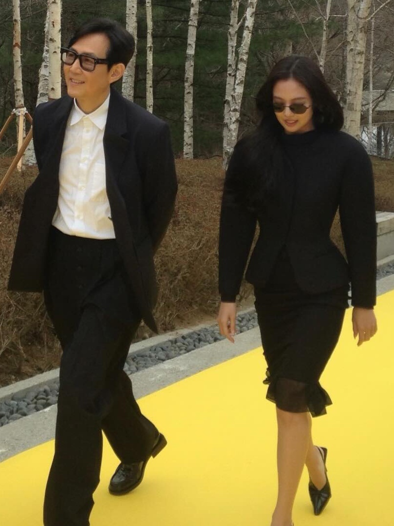 ❤️宽圆肩收腰小西装！两色 sml 🌾