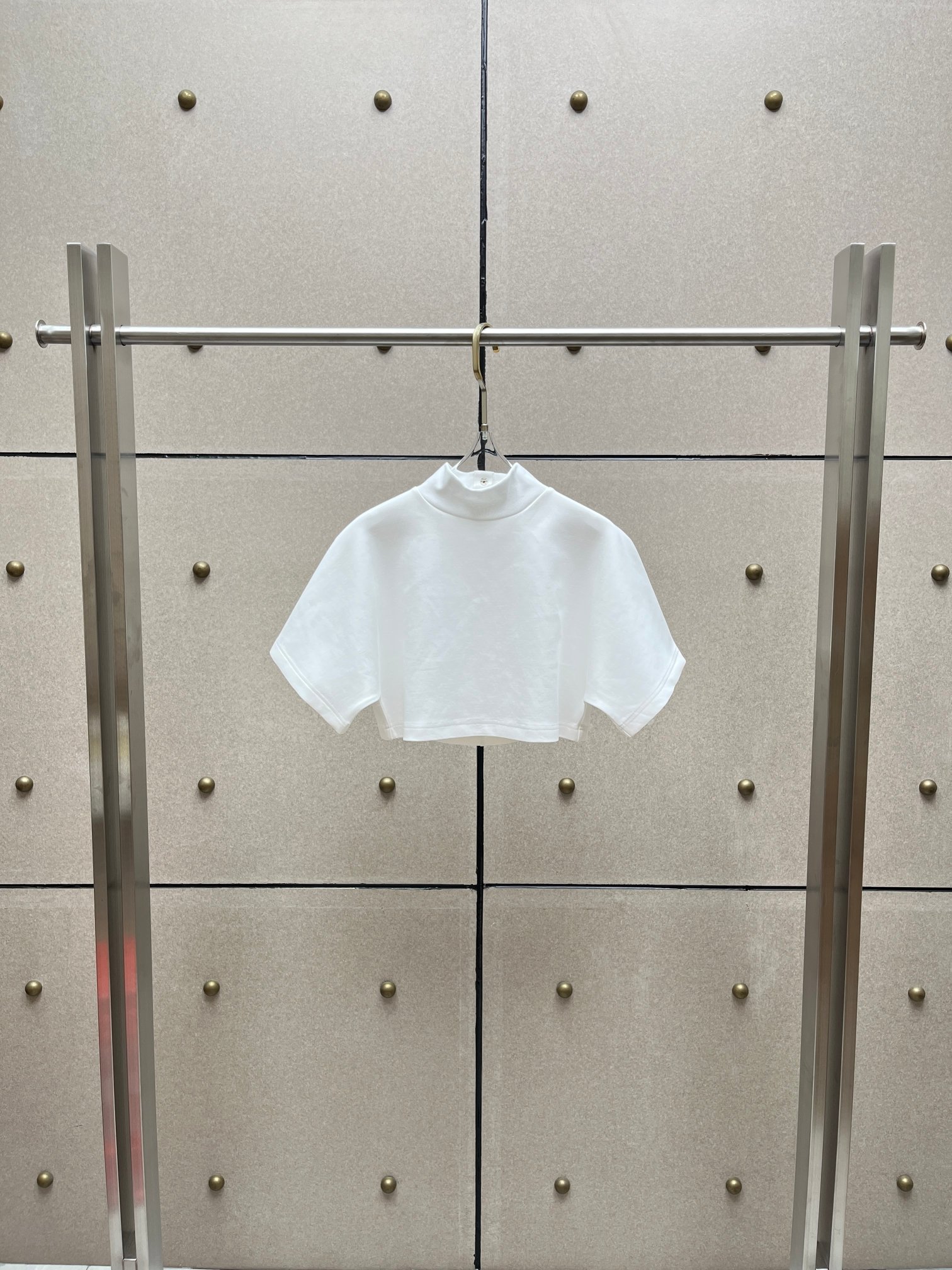 NO:902872,Buttoned ribbed collar short T-shirt!  Cotton two-color SML, tees, t-shirt,19860909扣子螺纹领短T恤！棉 两色 SML,,tees，t-shirt,,Women's clothing